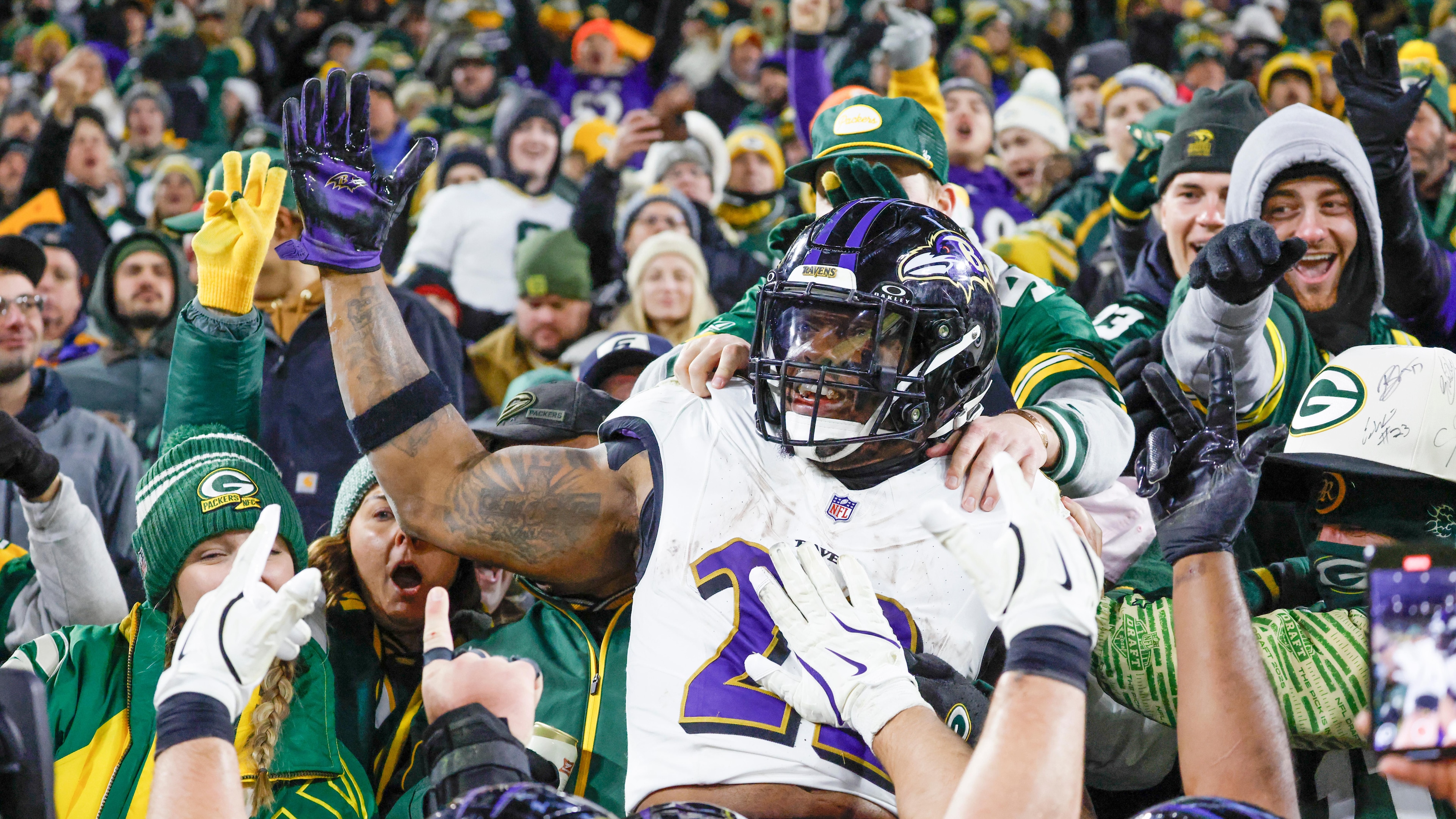Ravens Packers Football