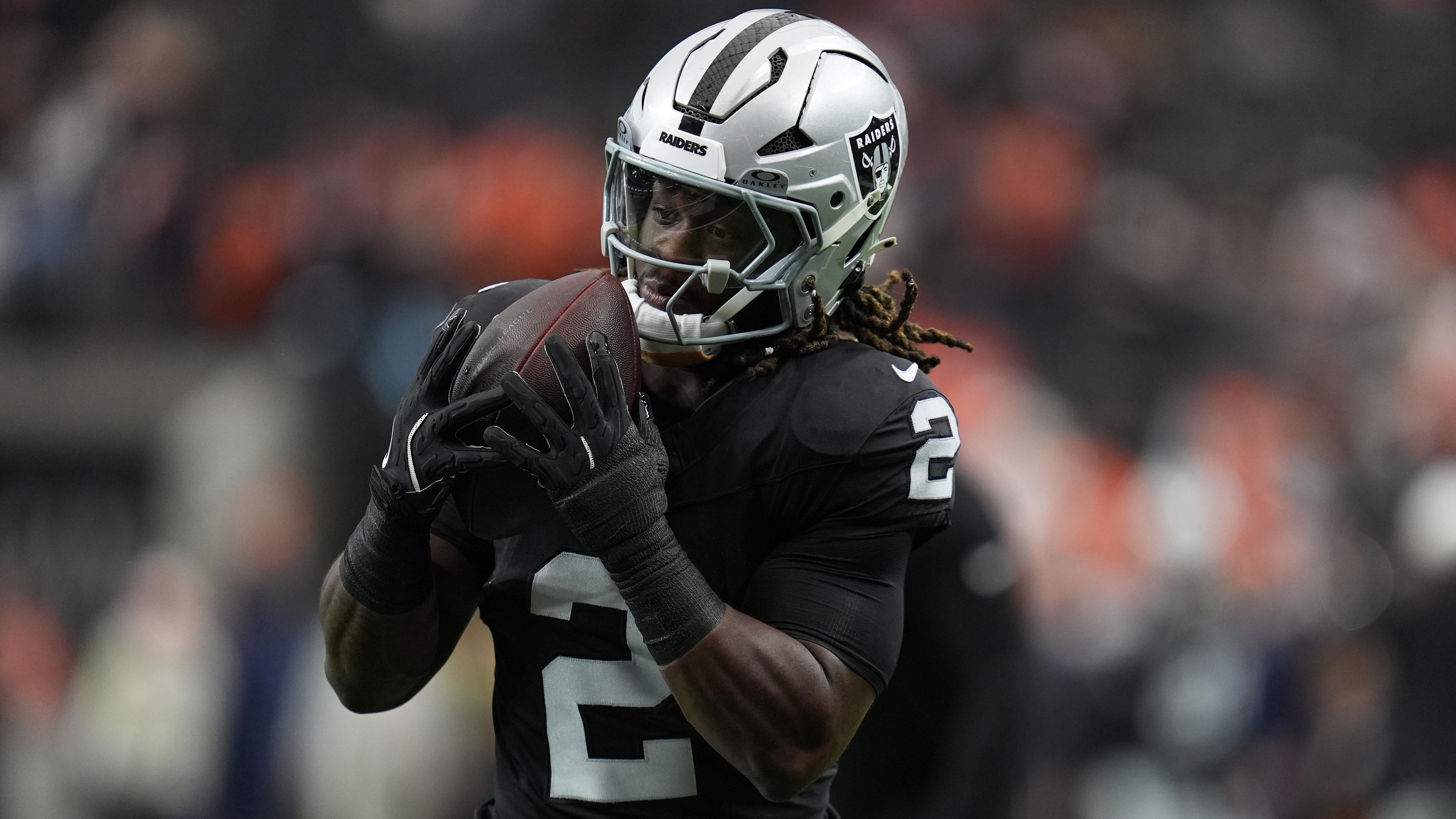 Broncos Raiders Football