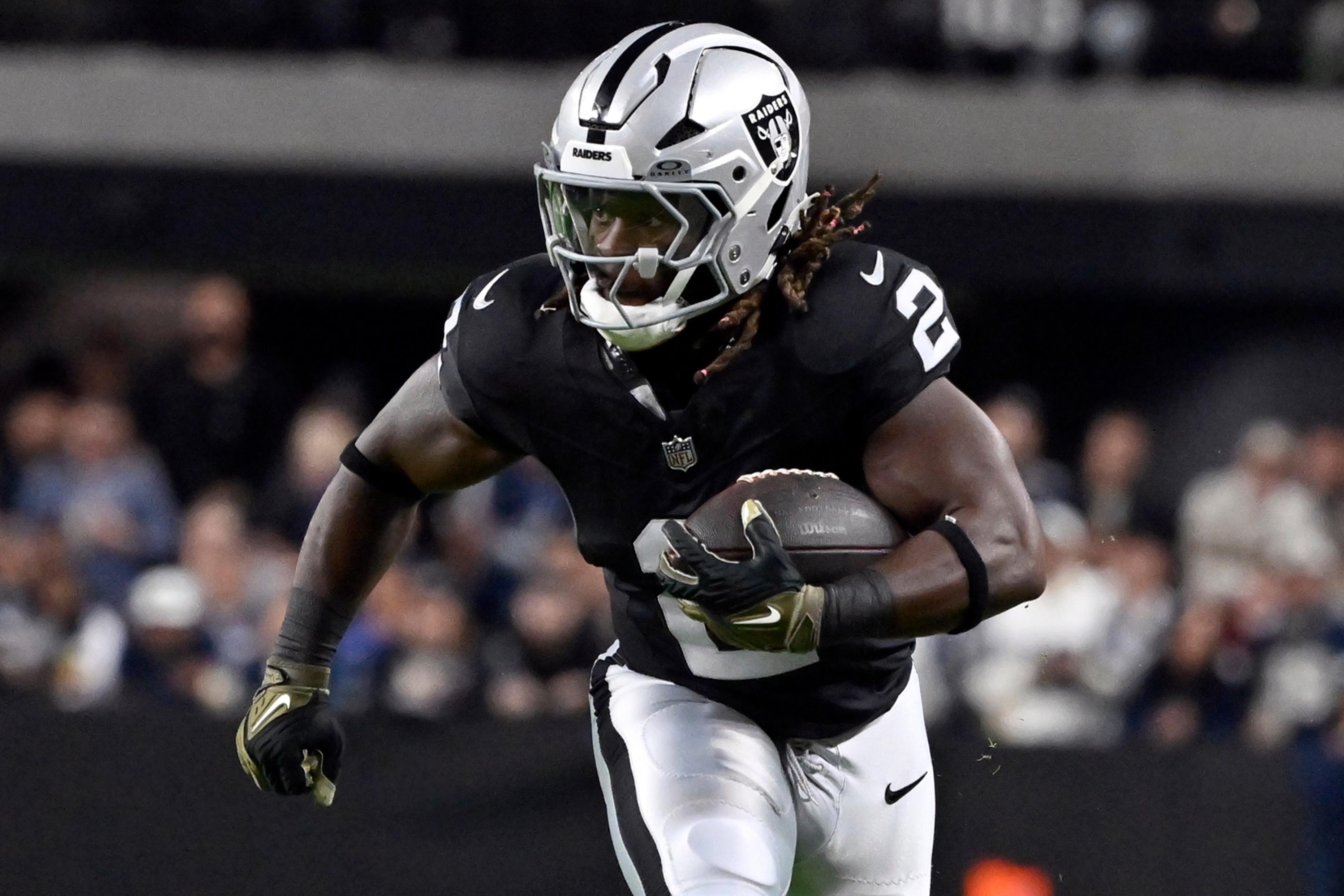 Cowboys Raiders Football