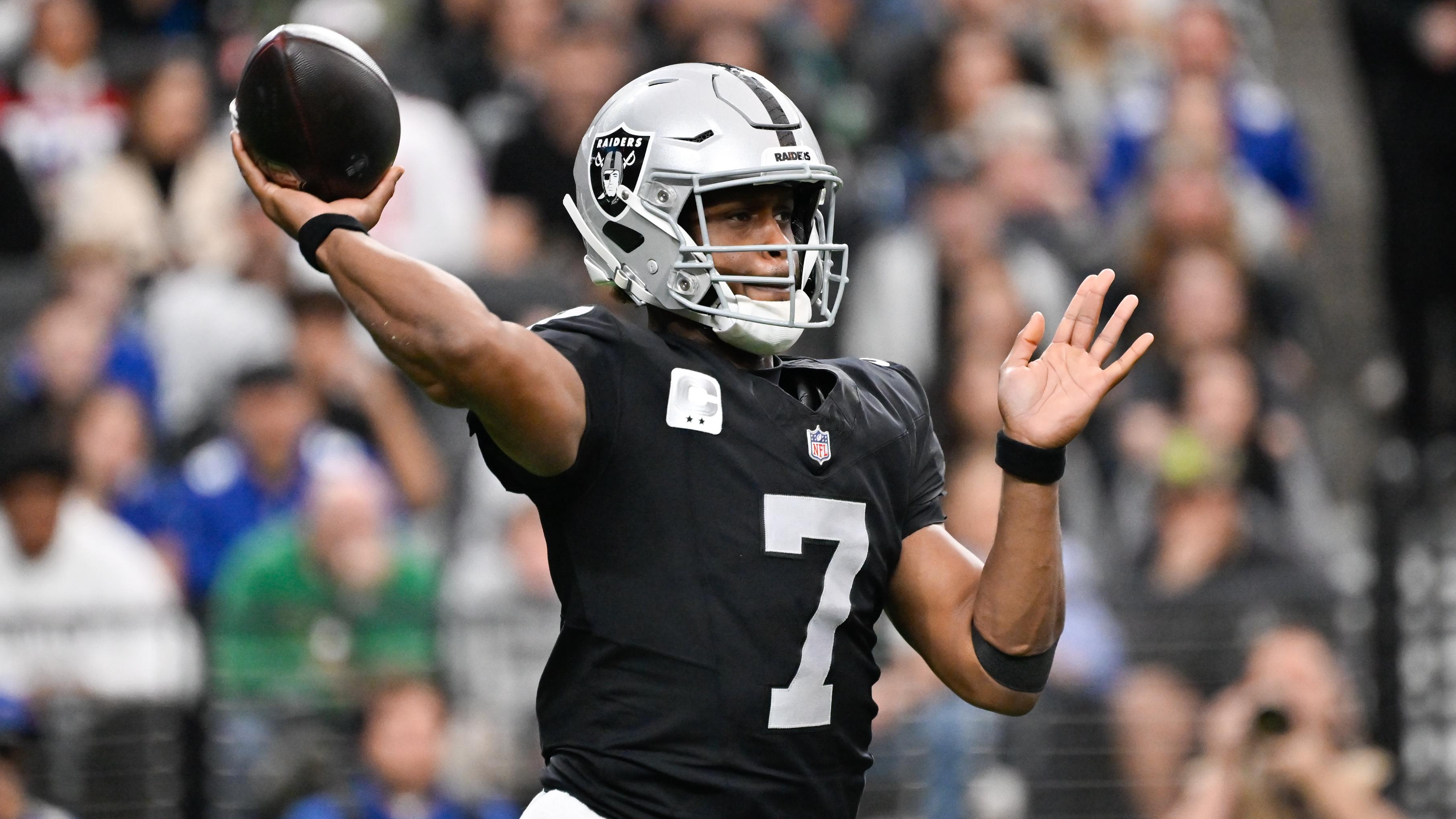 Giants Raiders Football