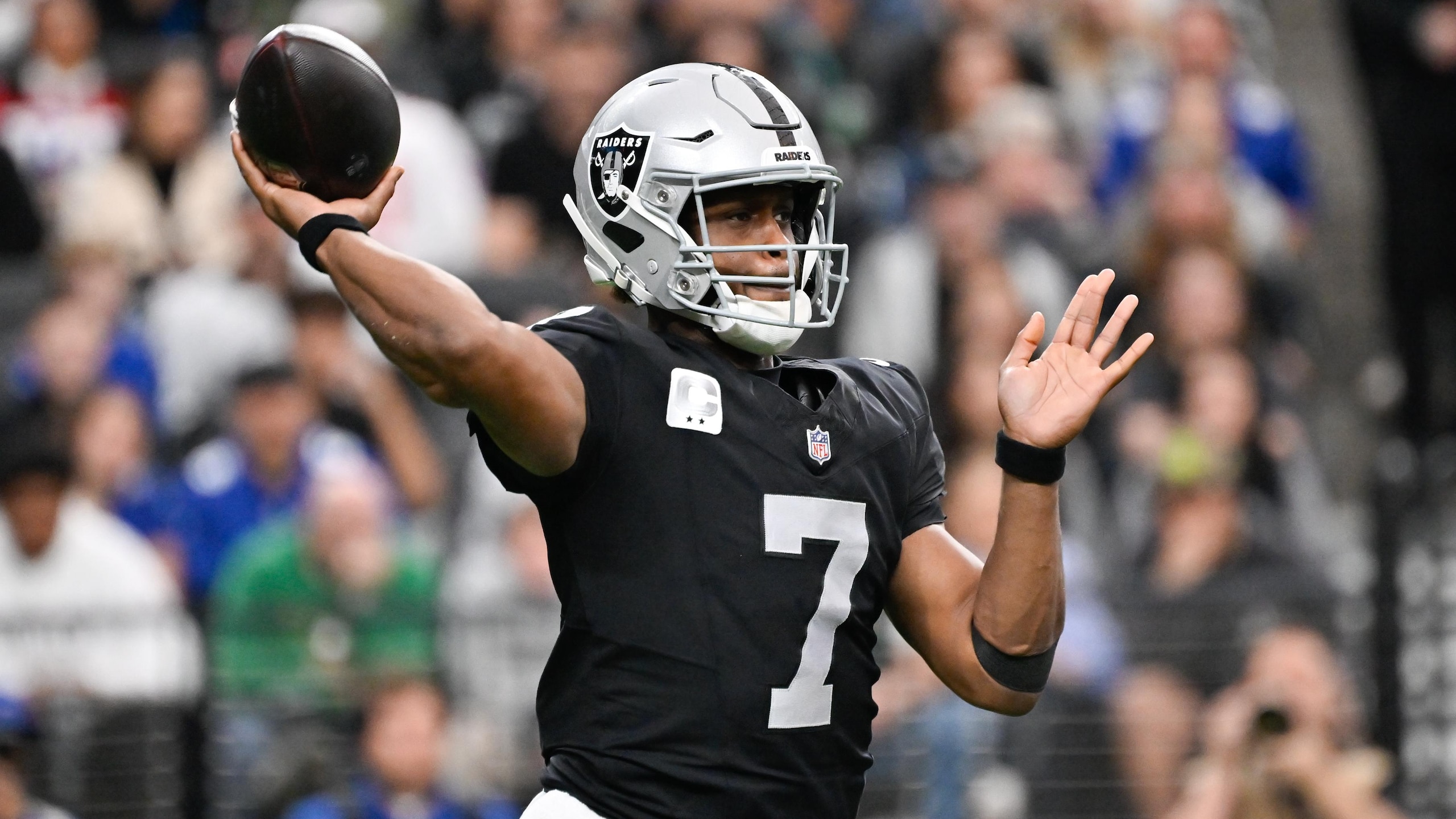 Giants Raiders Football