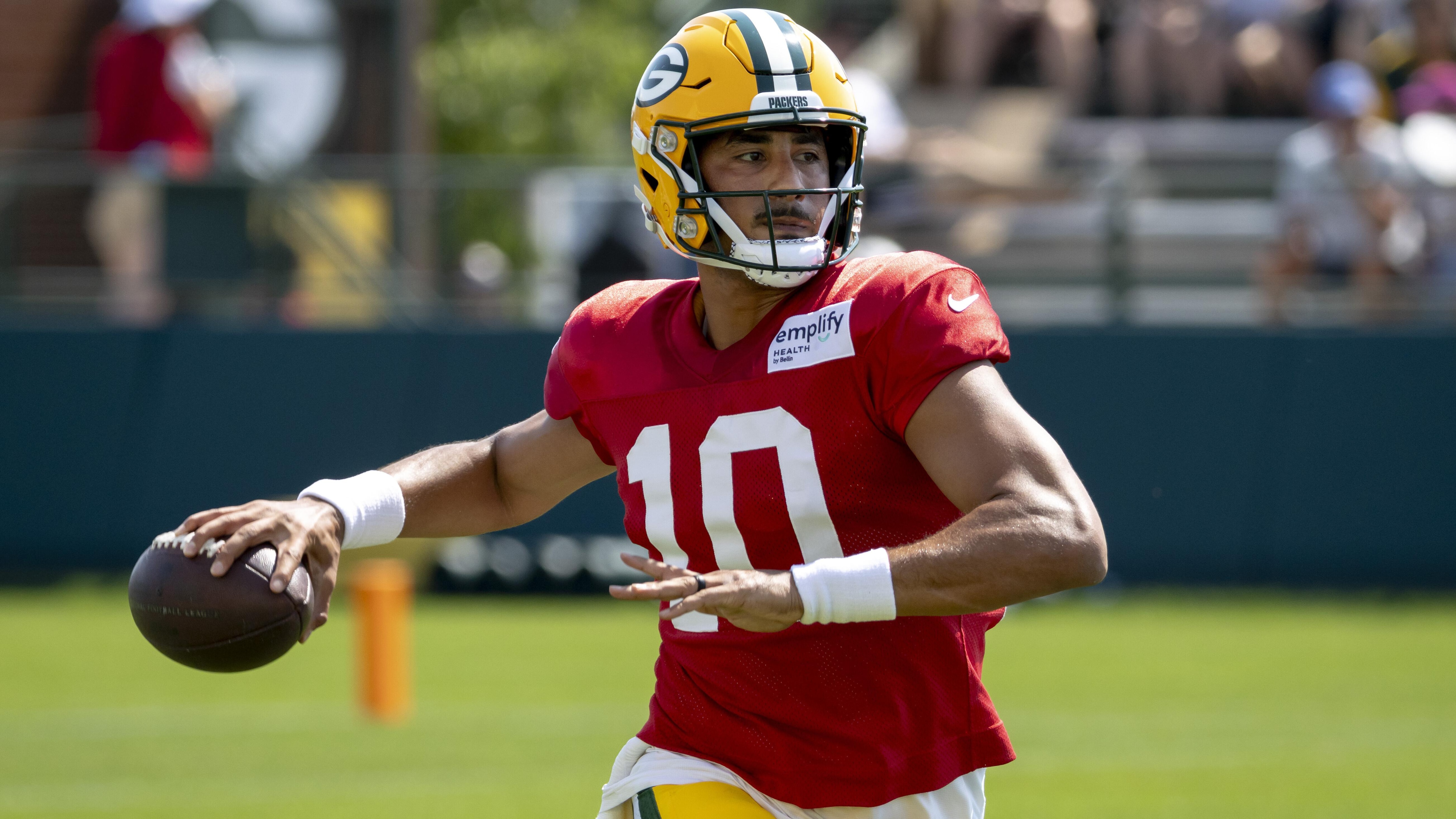 NFL Coach Doesn’t See Packers’ Jordan Love ‘F–king People Up’ During Games