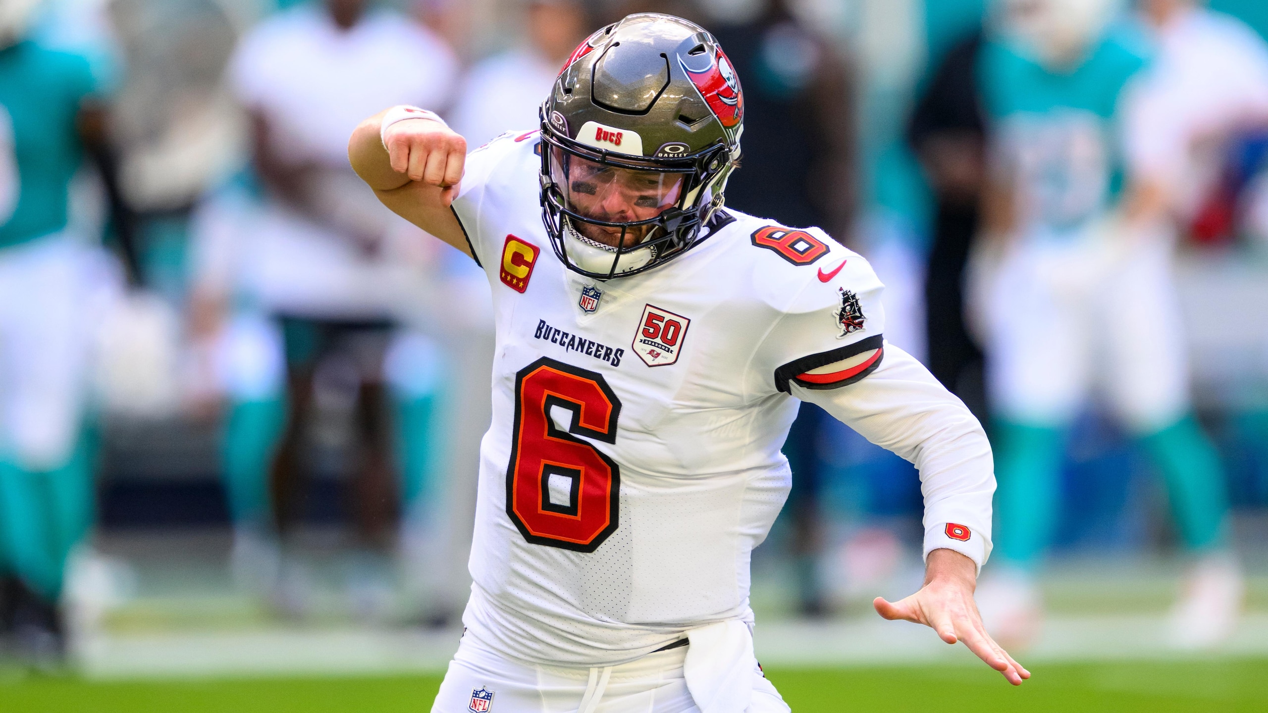 Buccaneers Dolphins Football
