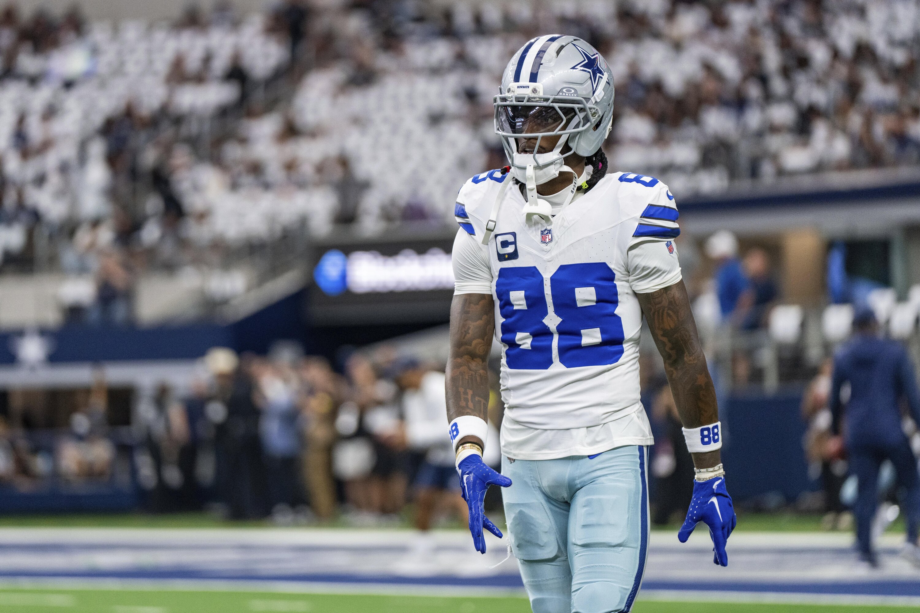 CeeDee Lamb Returns to Boost Cowboys Against Commanders