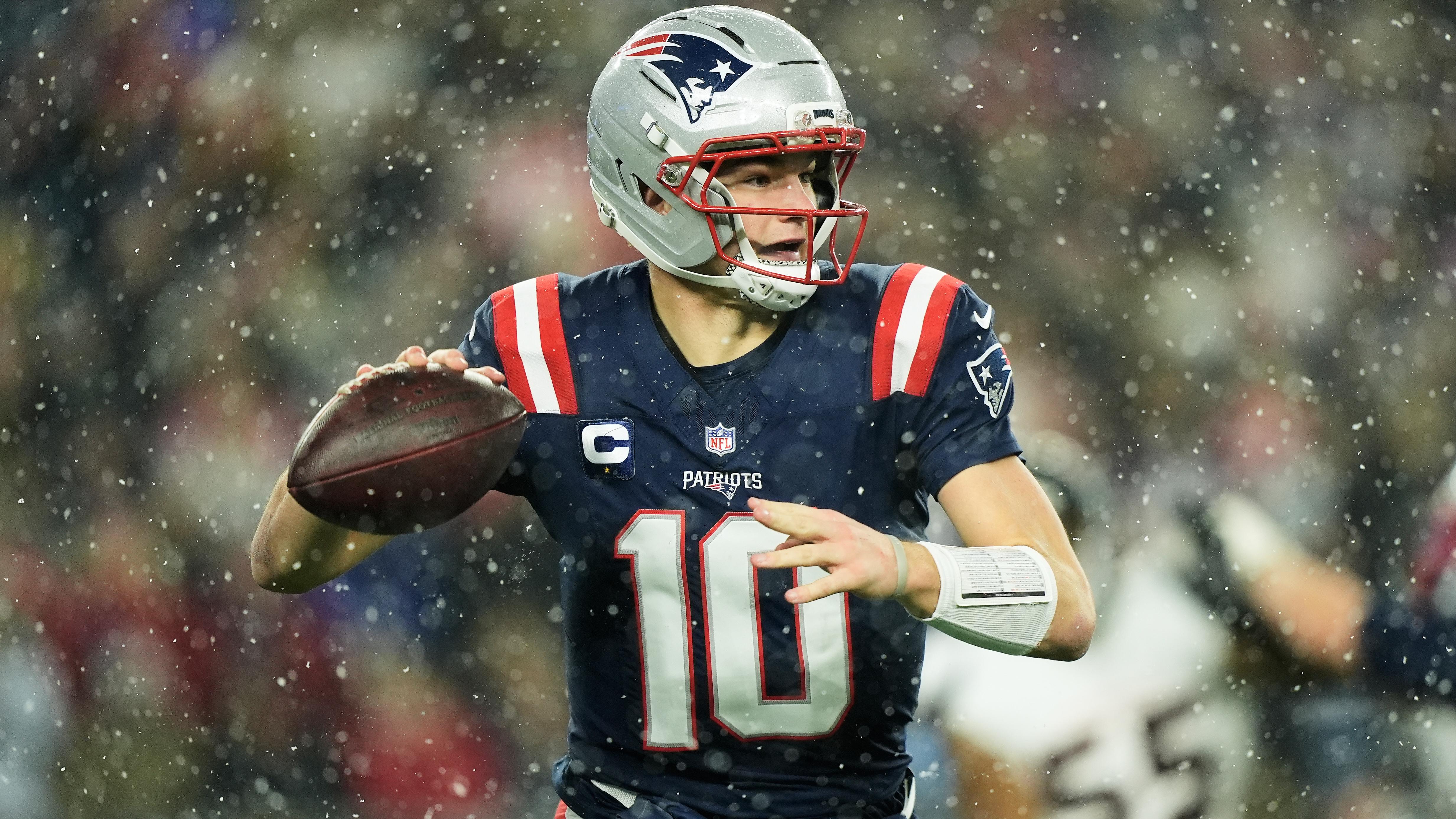 Texans Patriots Football