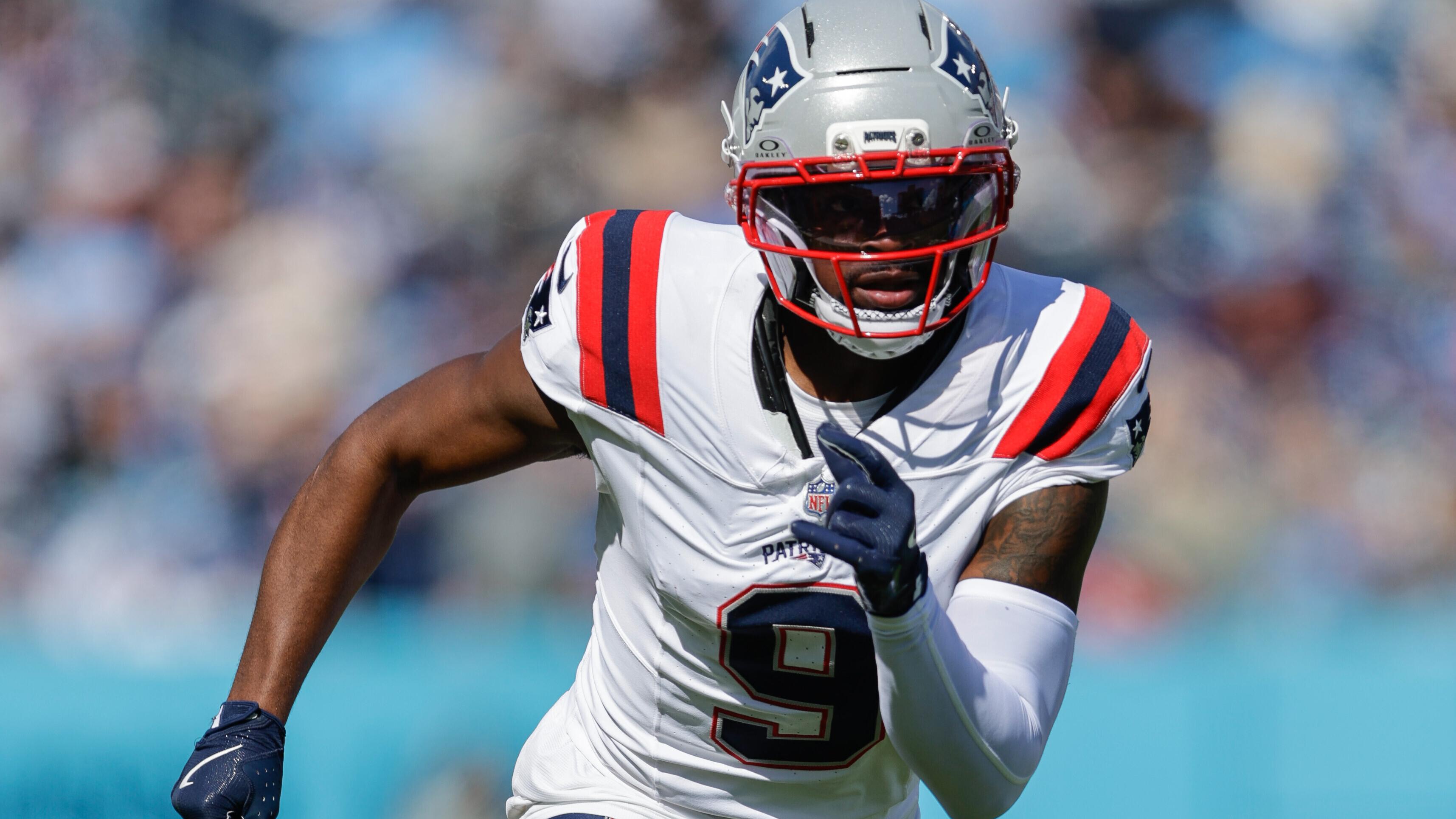 Patriots Titans Football