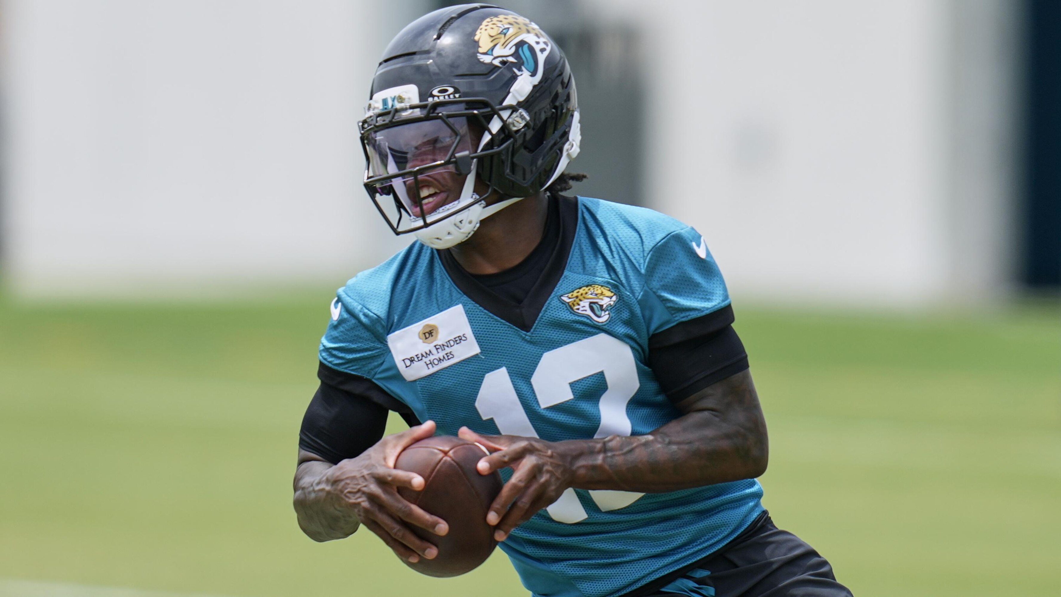 6 NFL Rookies With Potential to be More Exciting Than Travis Hunter in ...