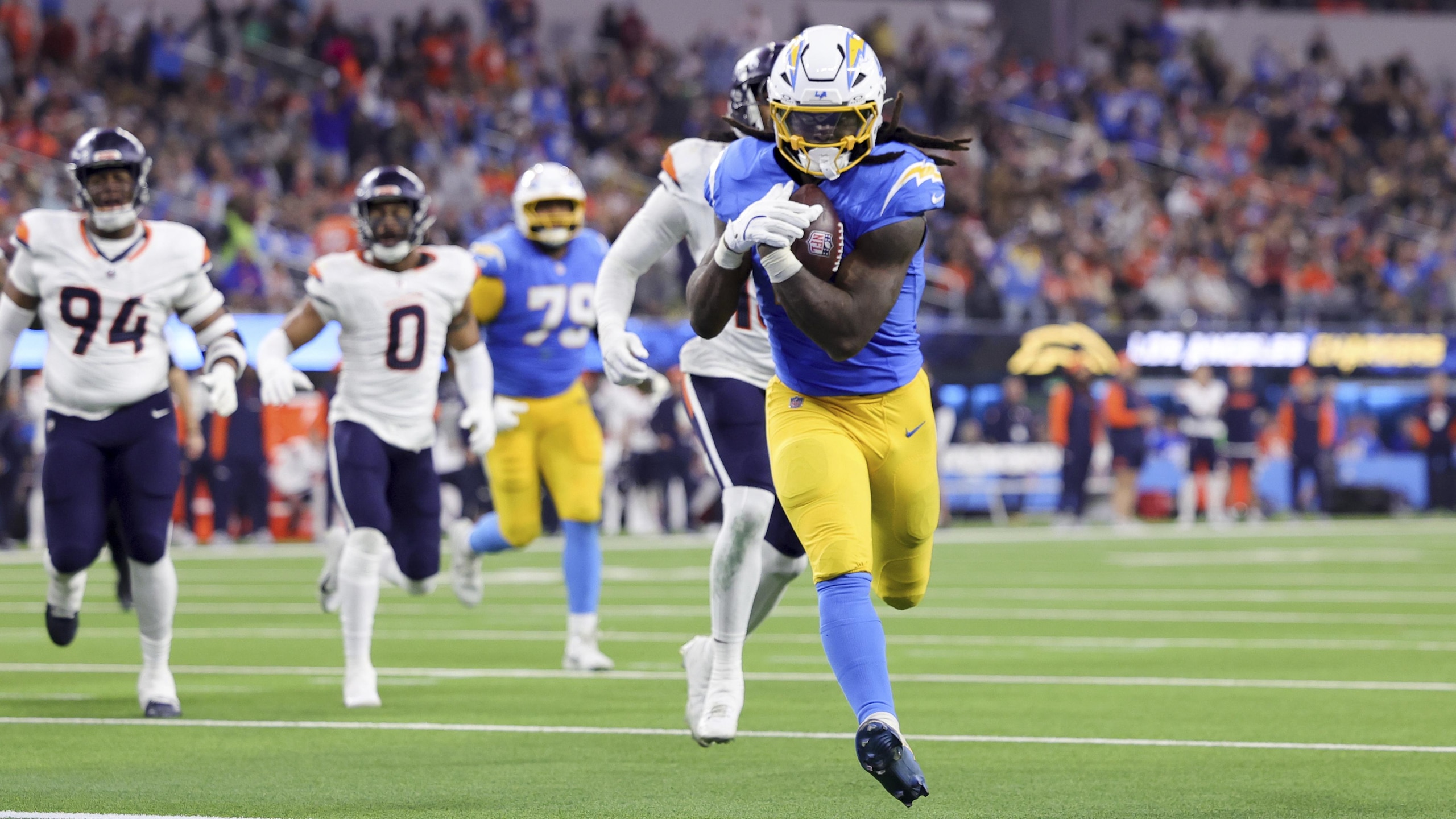 Broncos Chargers Football