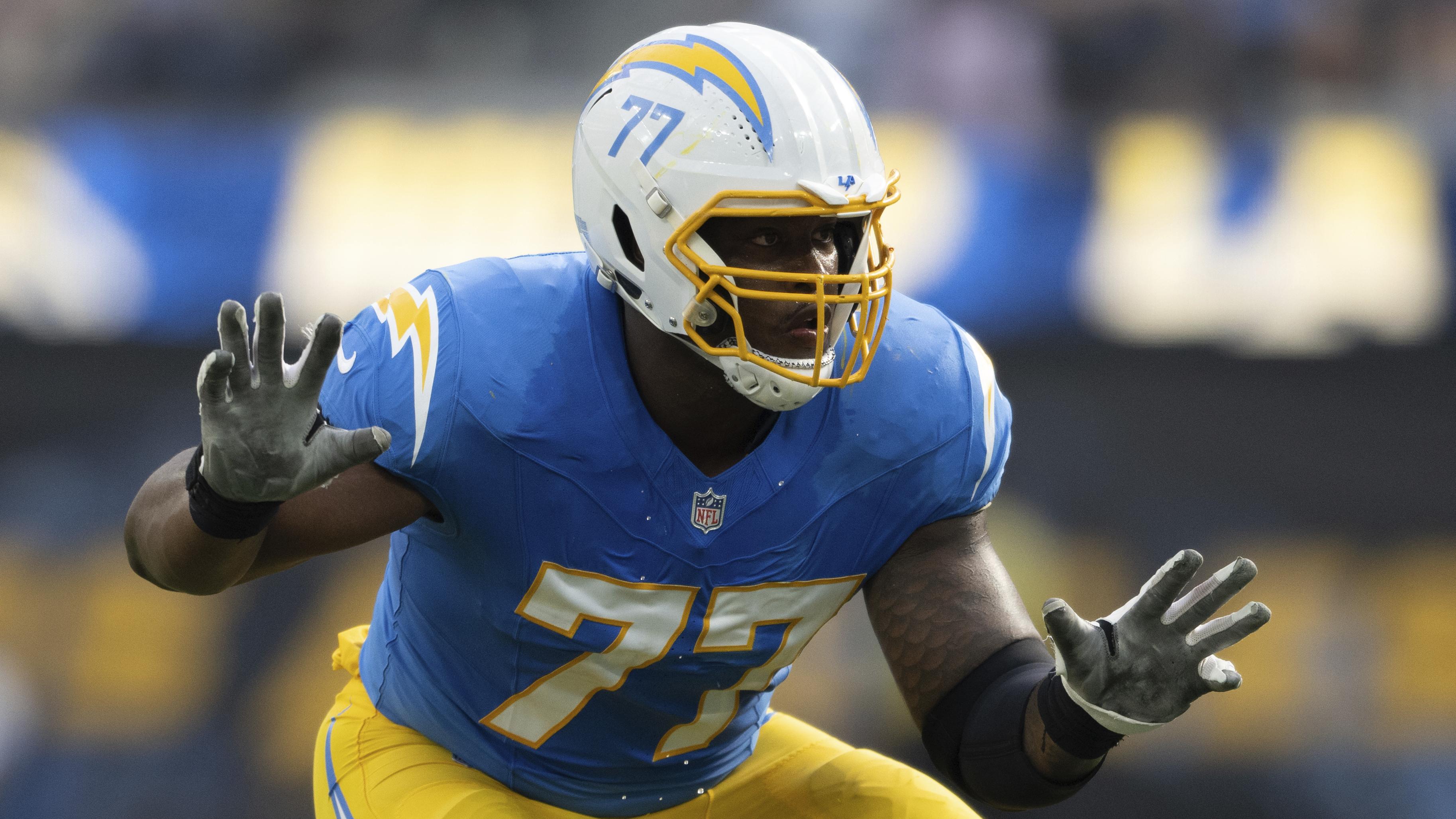 Titans Chargers Football