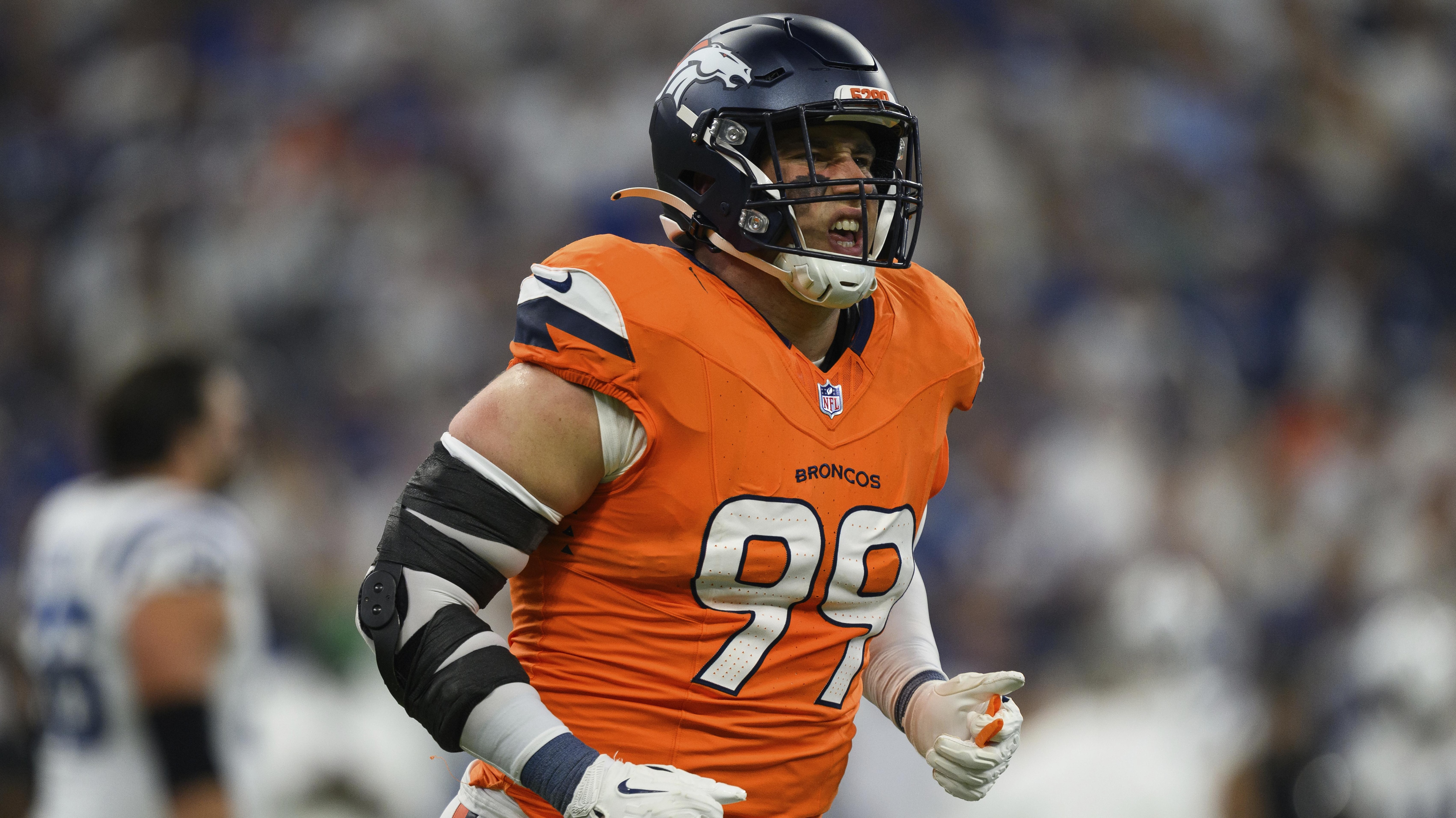 Broncos Colts Football