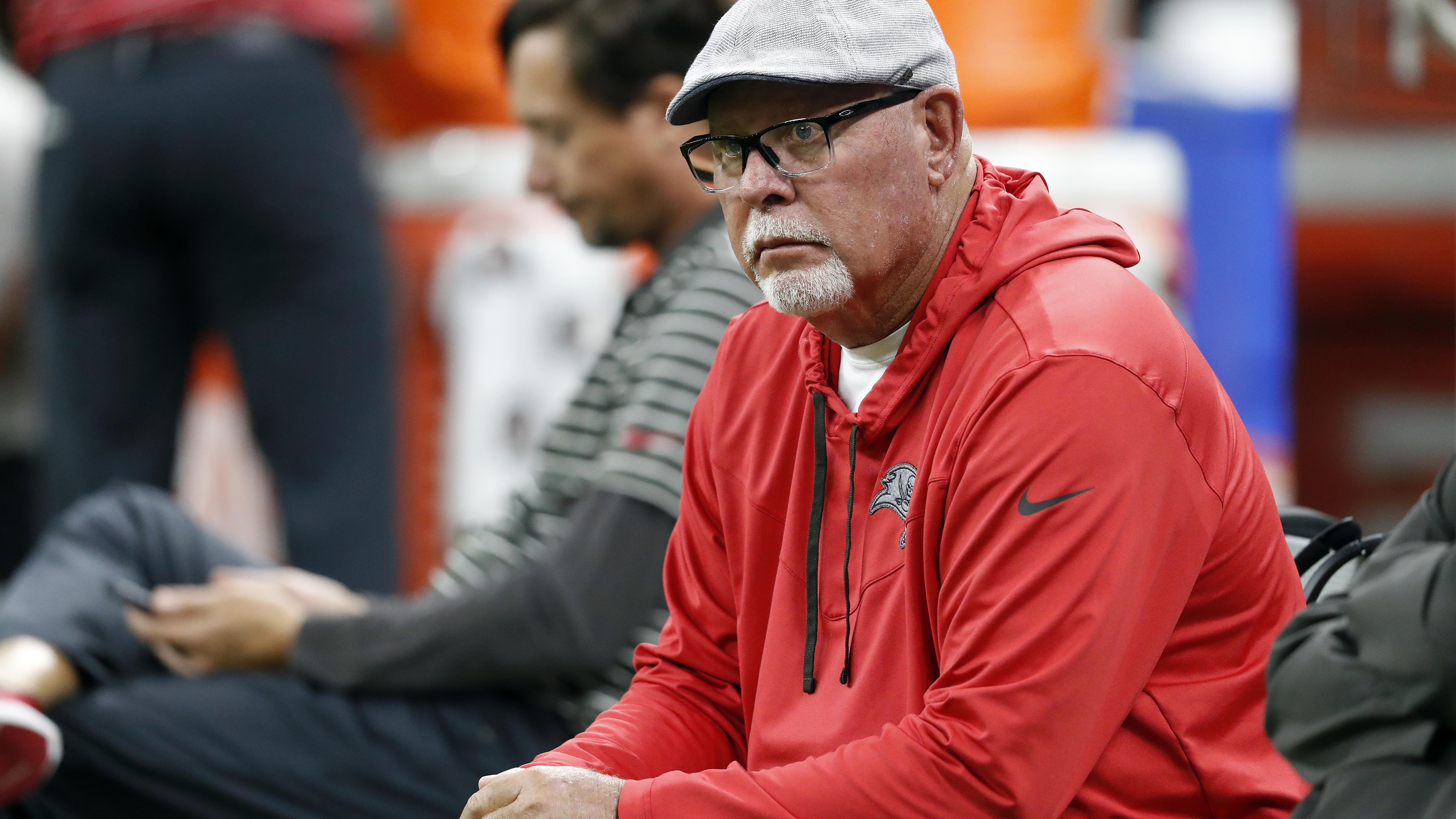 Buccaneers Saints Football