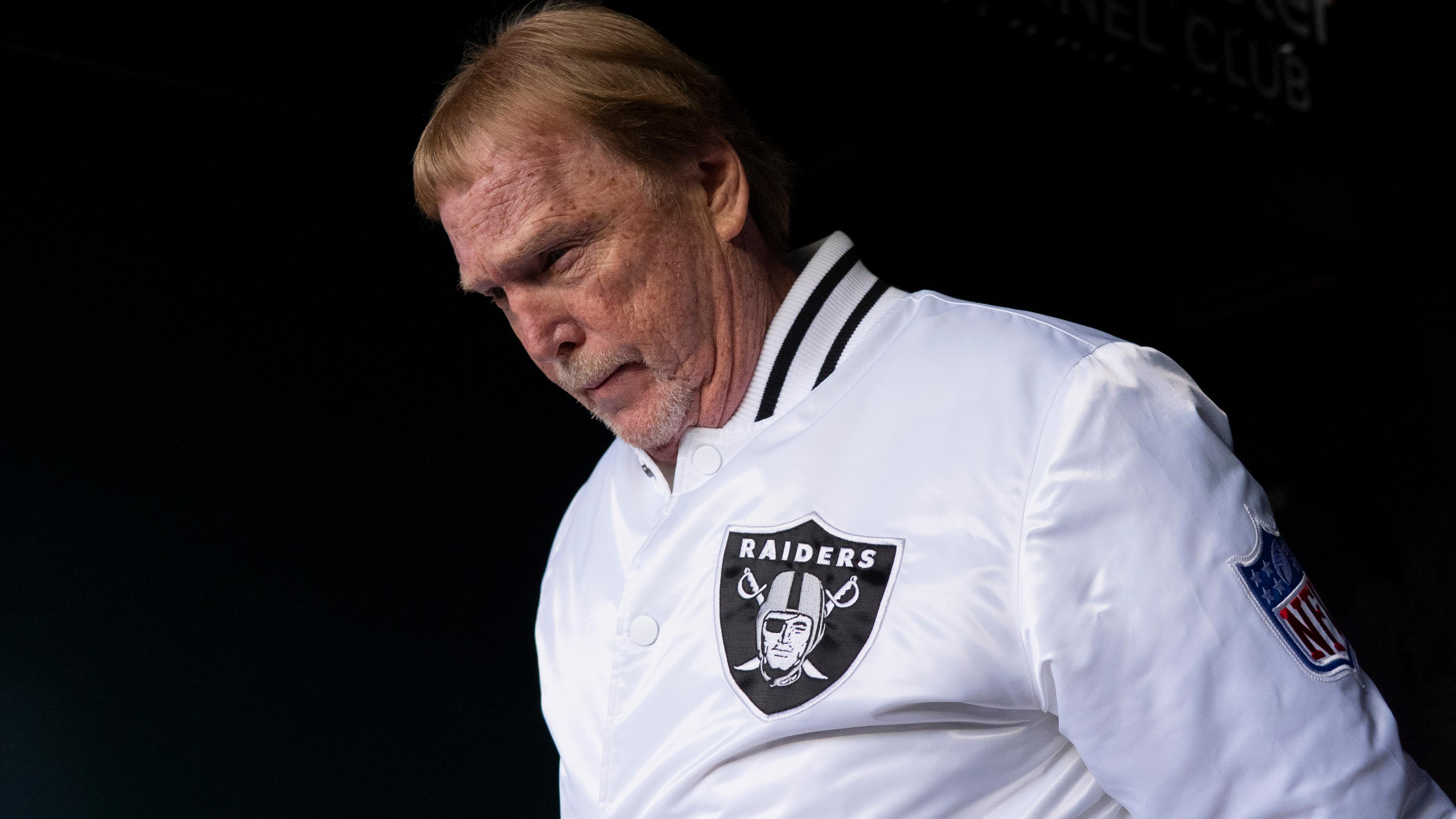 Raiders Eagles Football