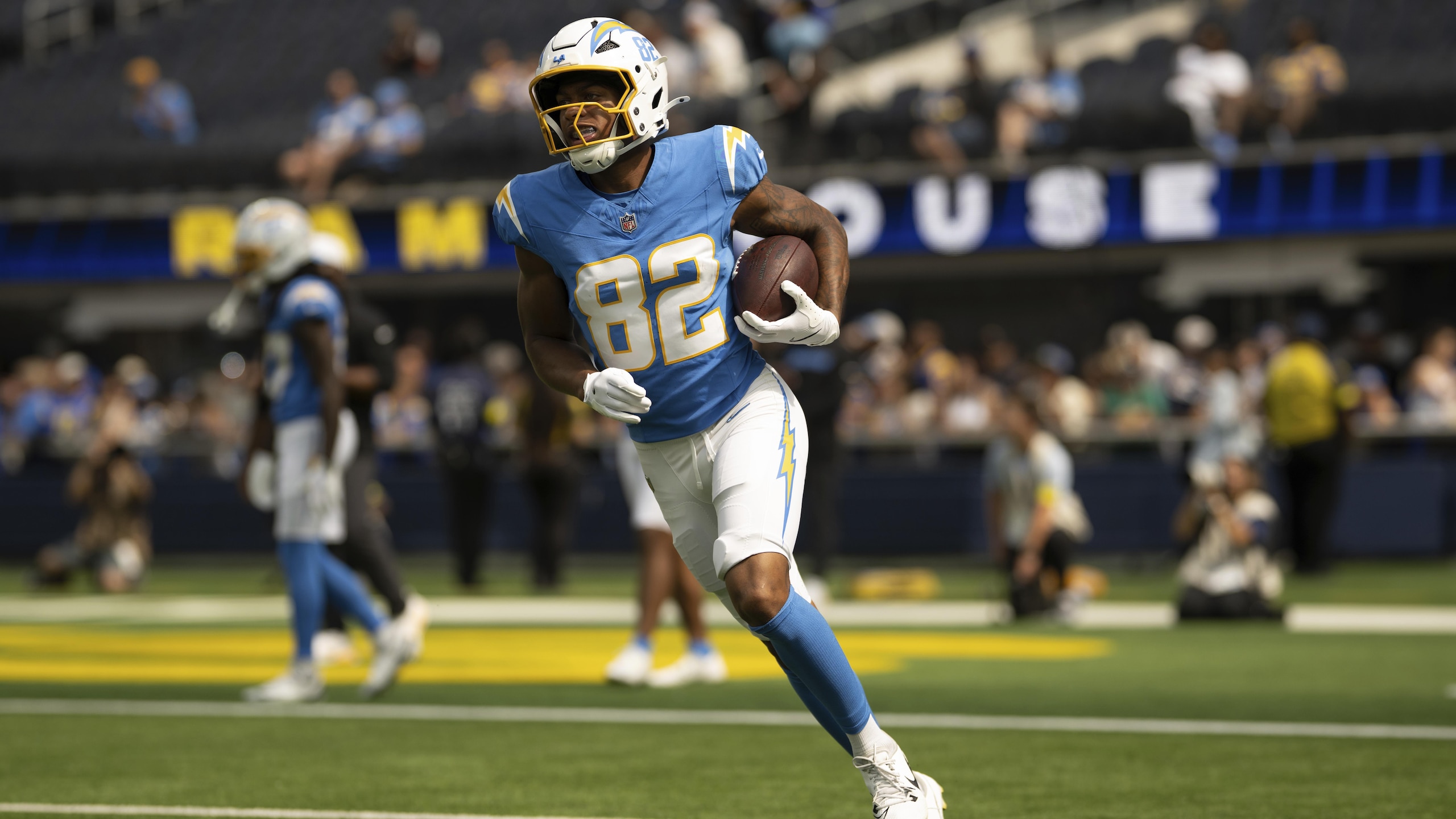 Chargers Rams Football