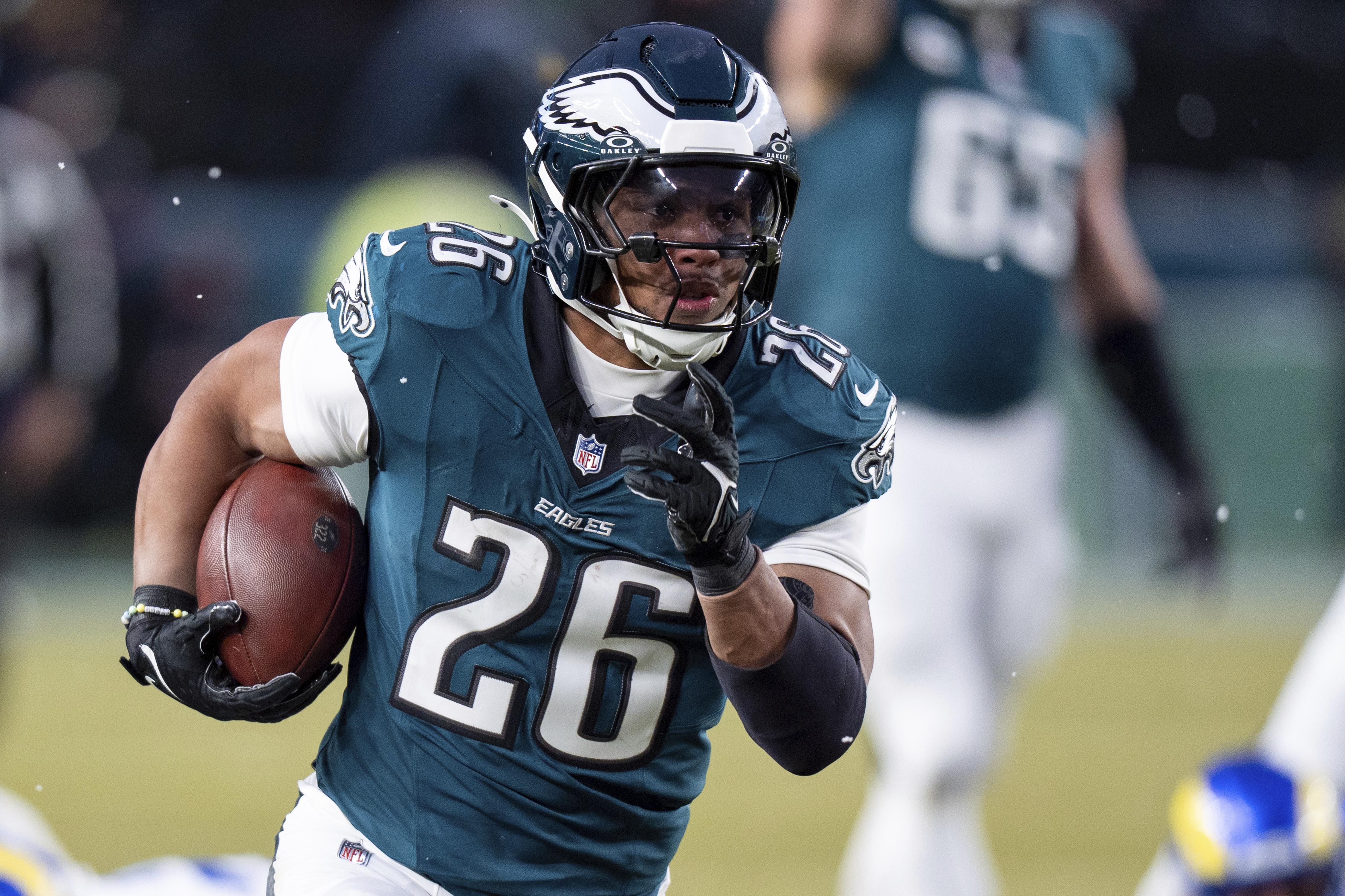 Rams Eagles Football