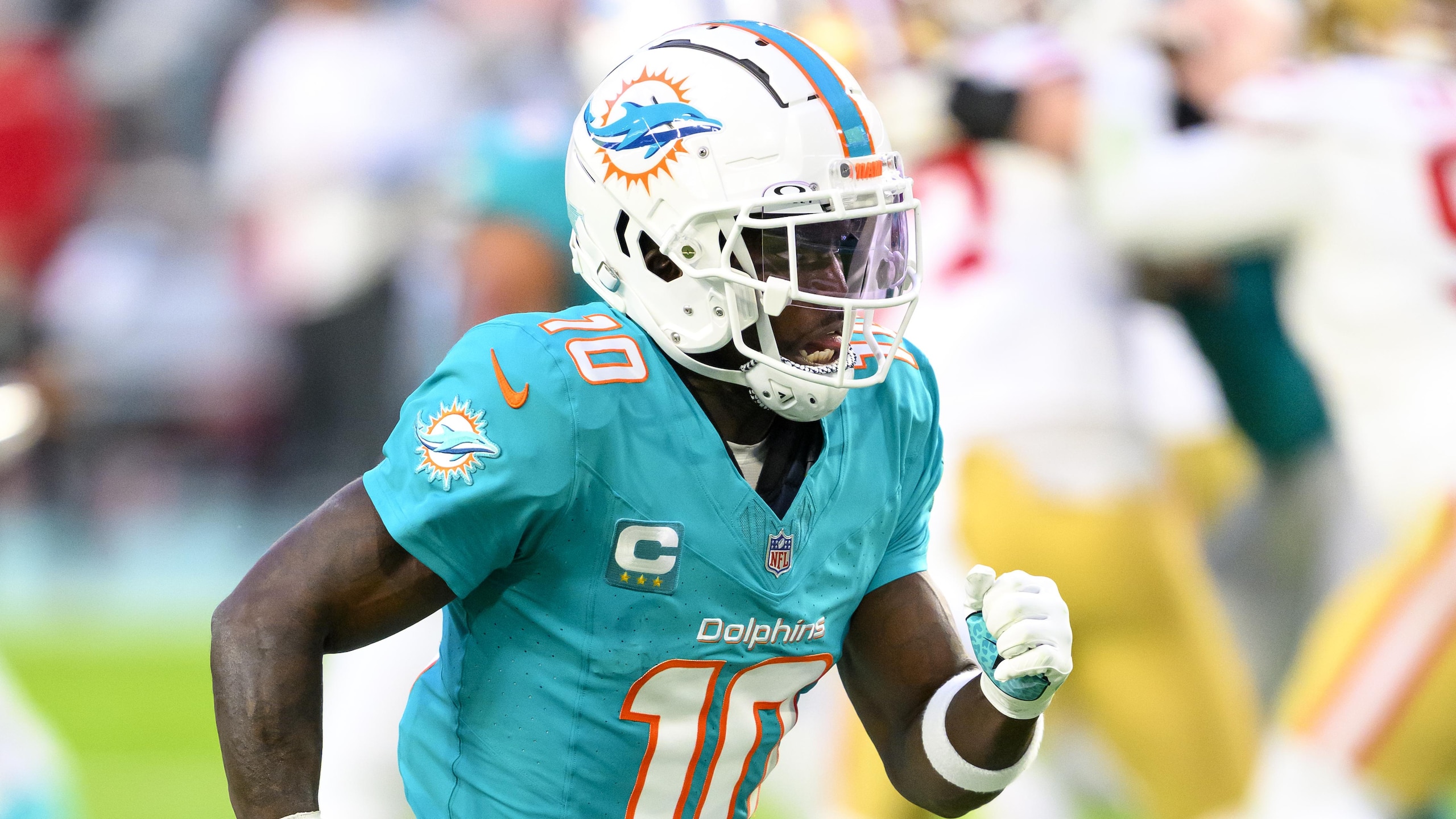 49ers Dolphins Football