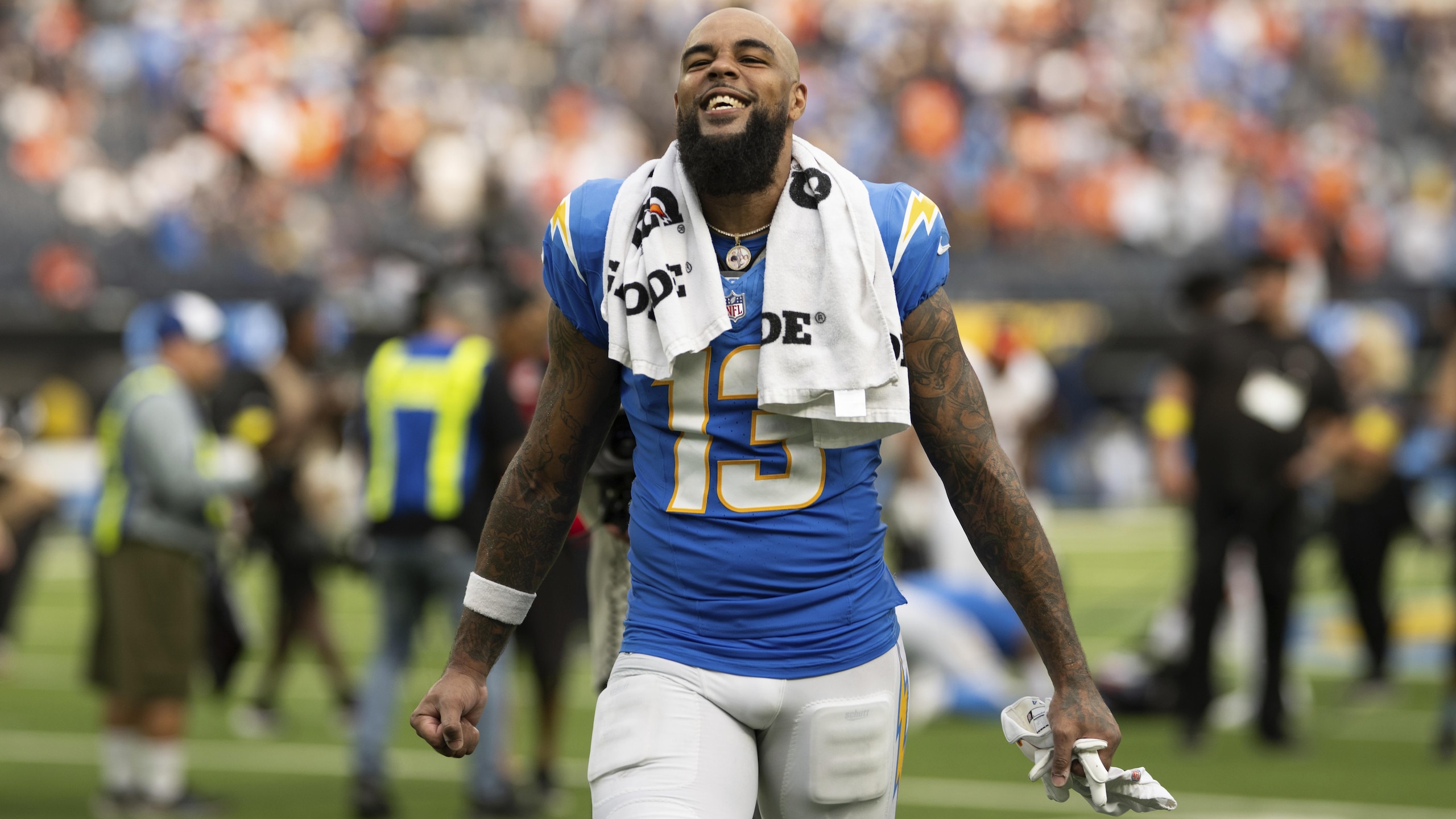 Broncos Chargers Football