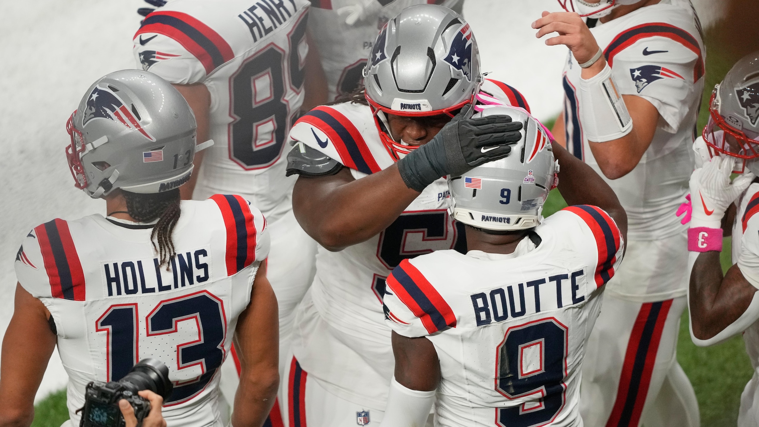 Patriots Saints Football
