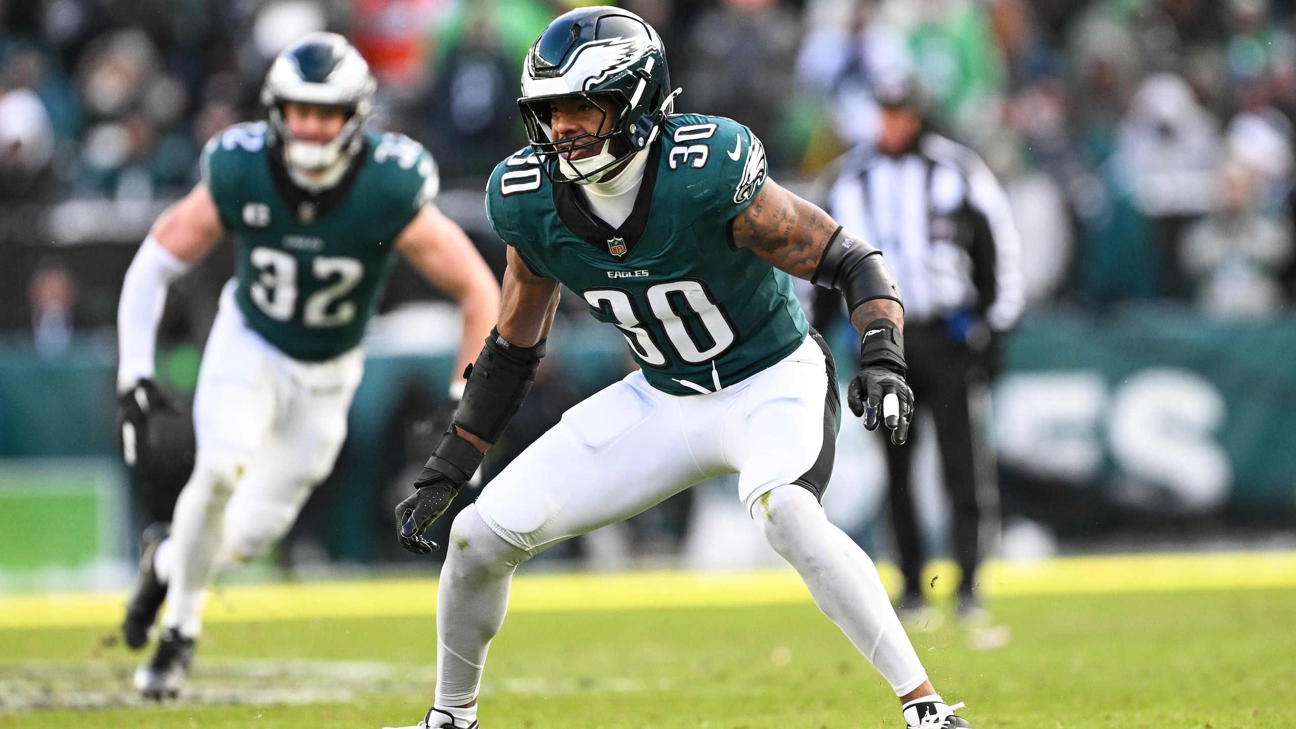 Raiders Eagles Football