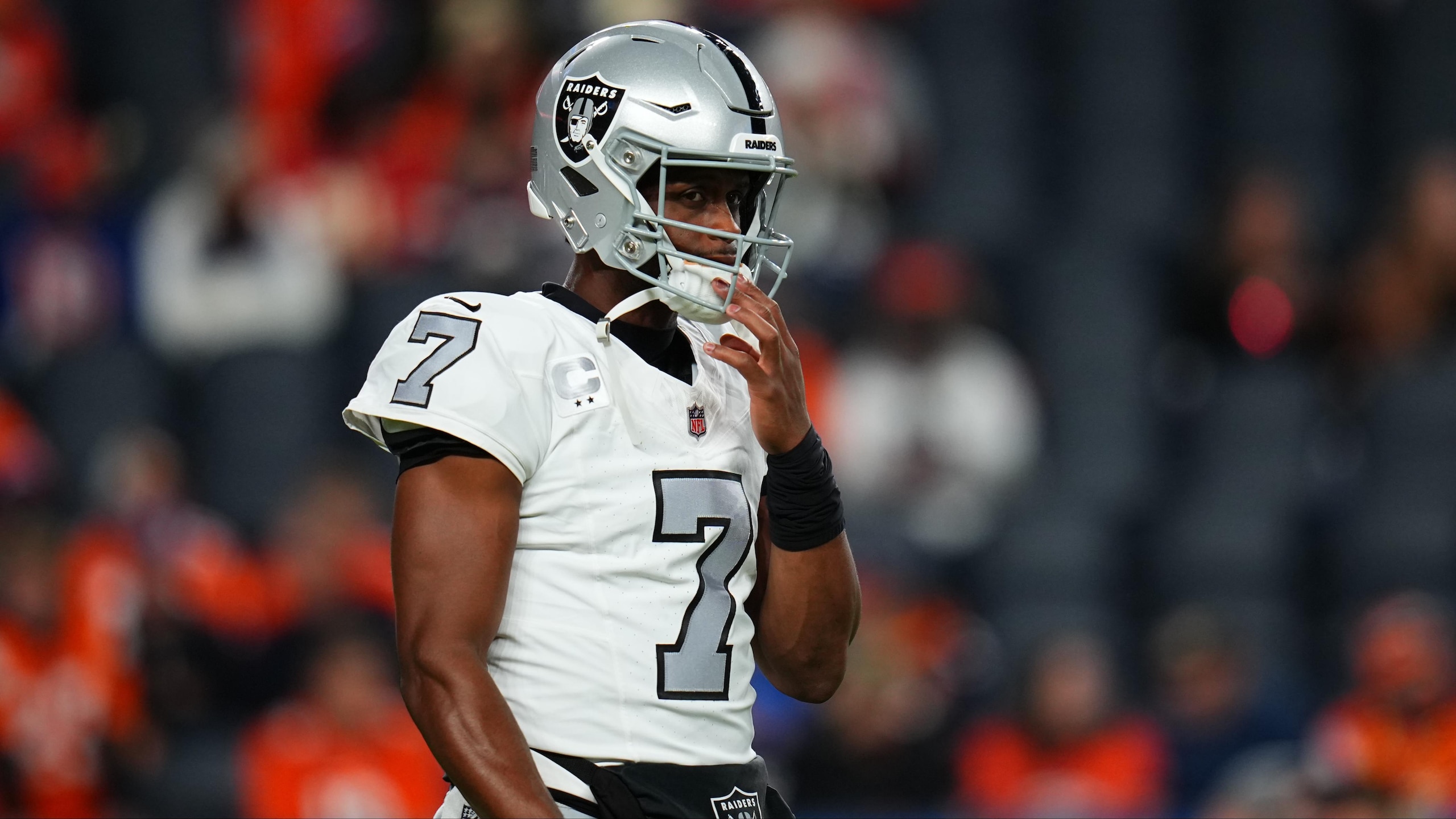 Raiders Broncos Football