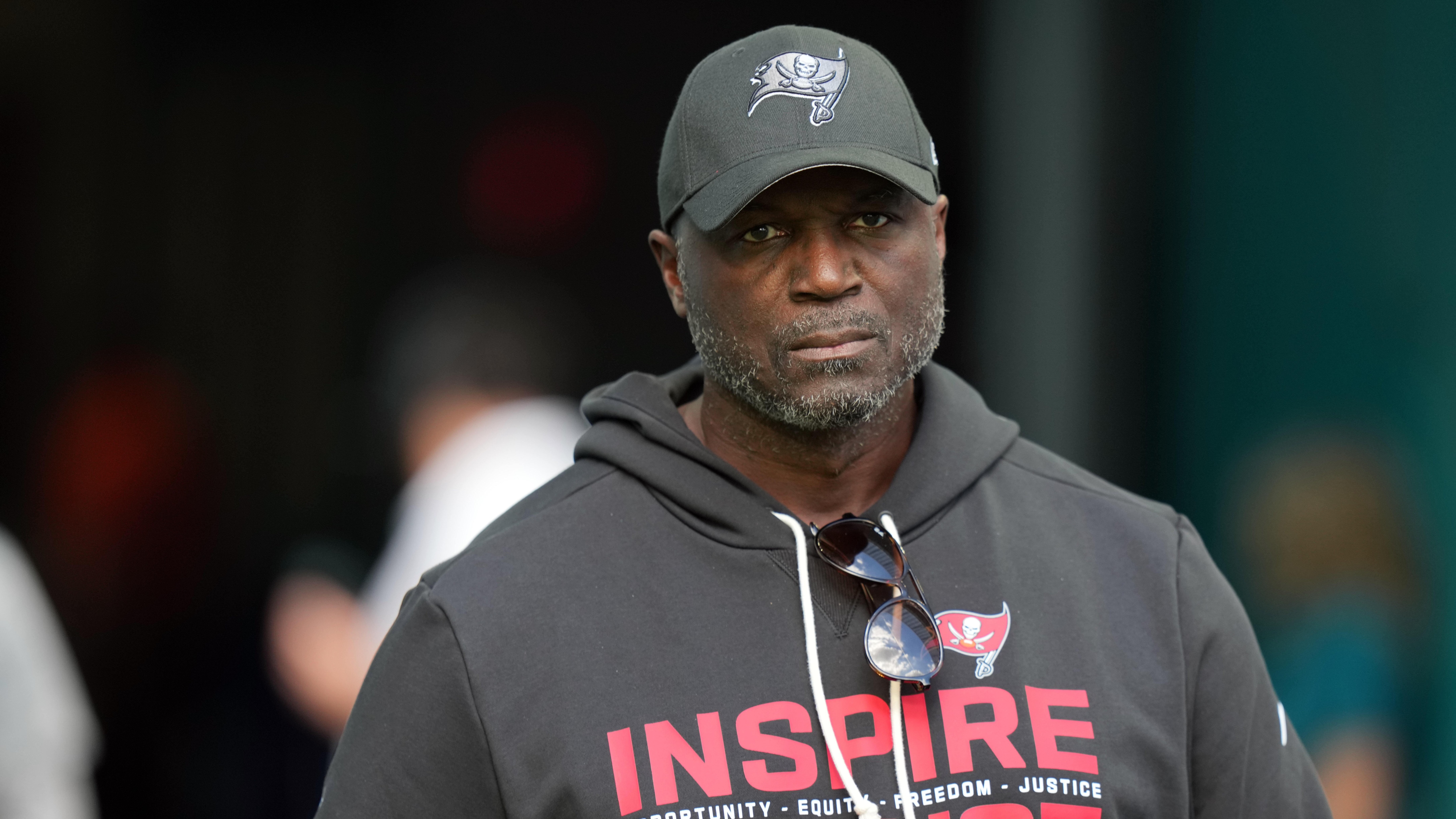 Buccaneers Dolphins Football