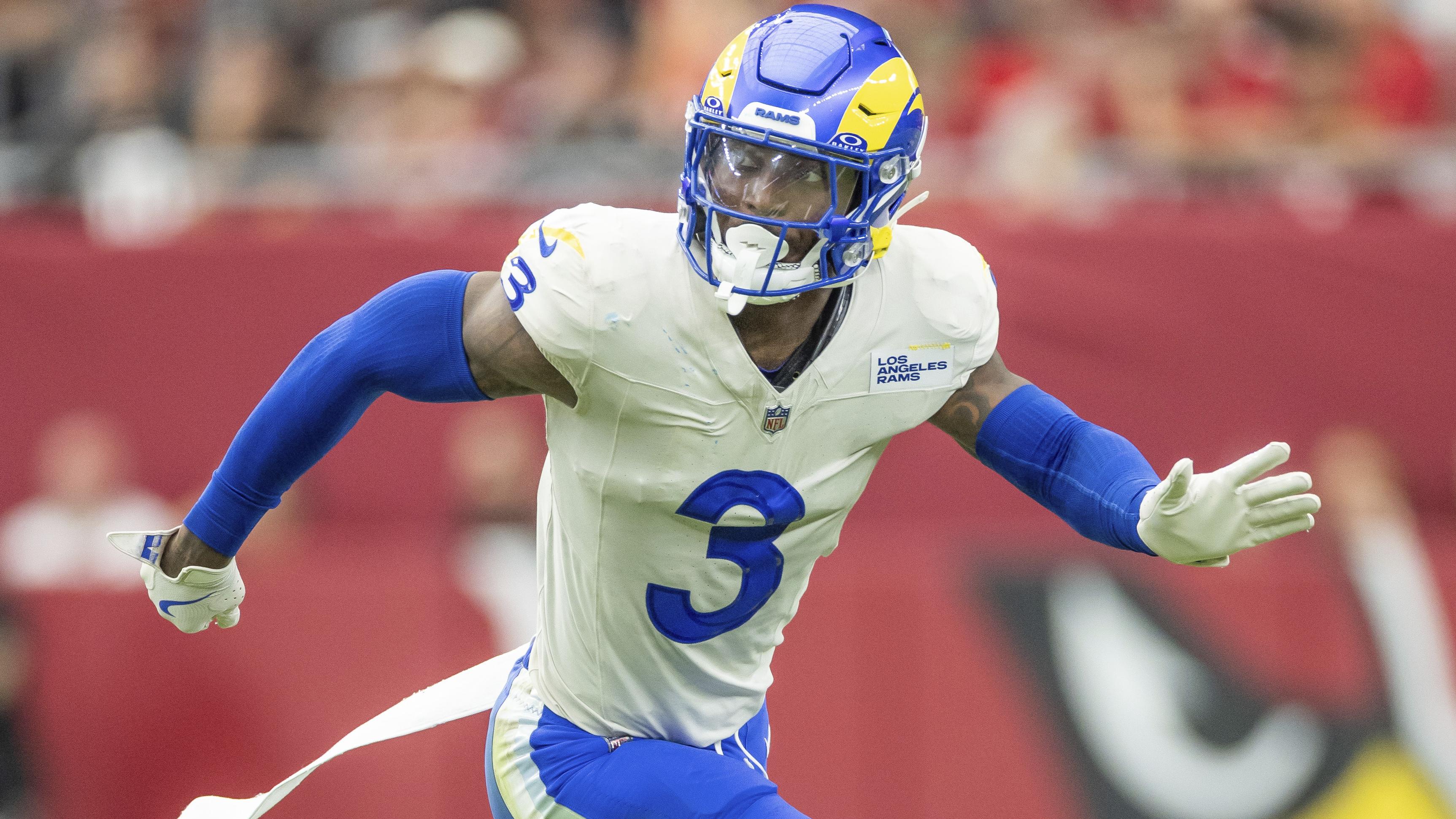 Rams Cardinals Football game image