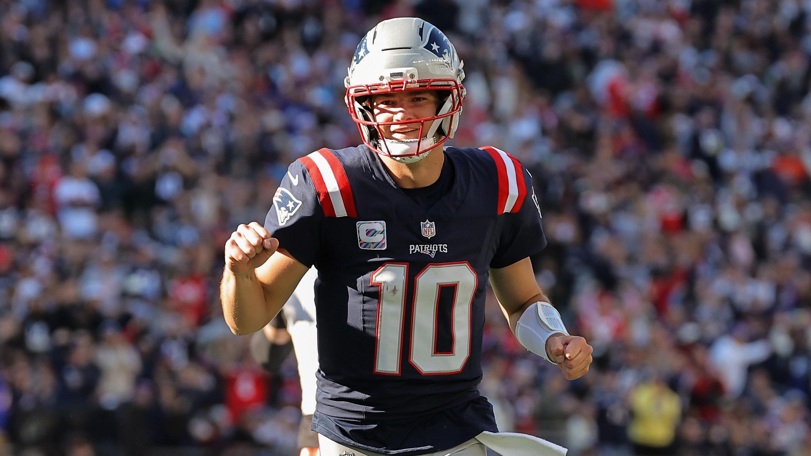 Browns Patriots Football