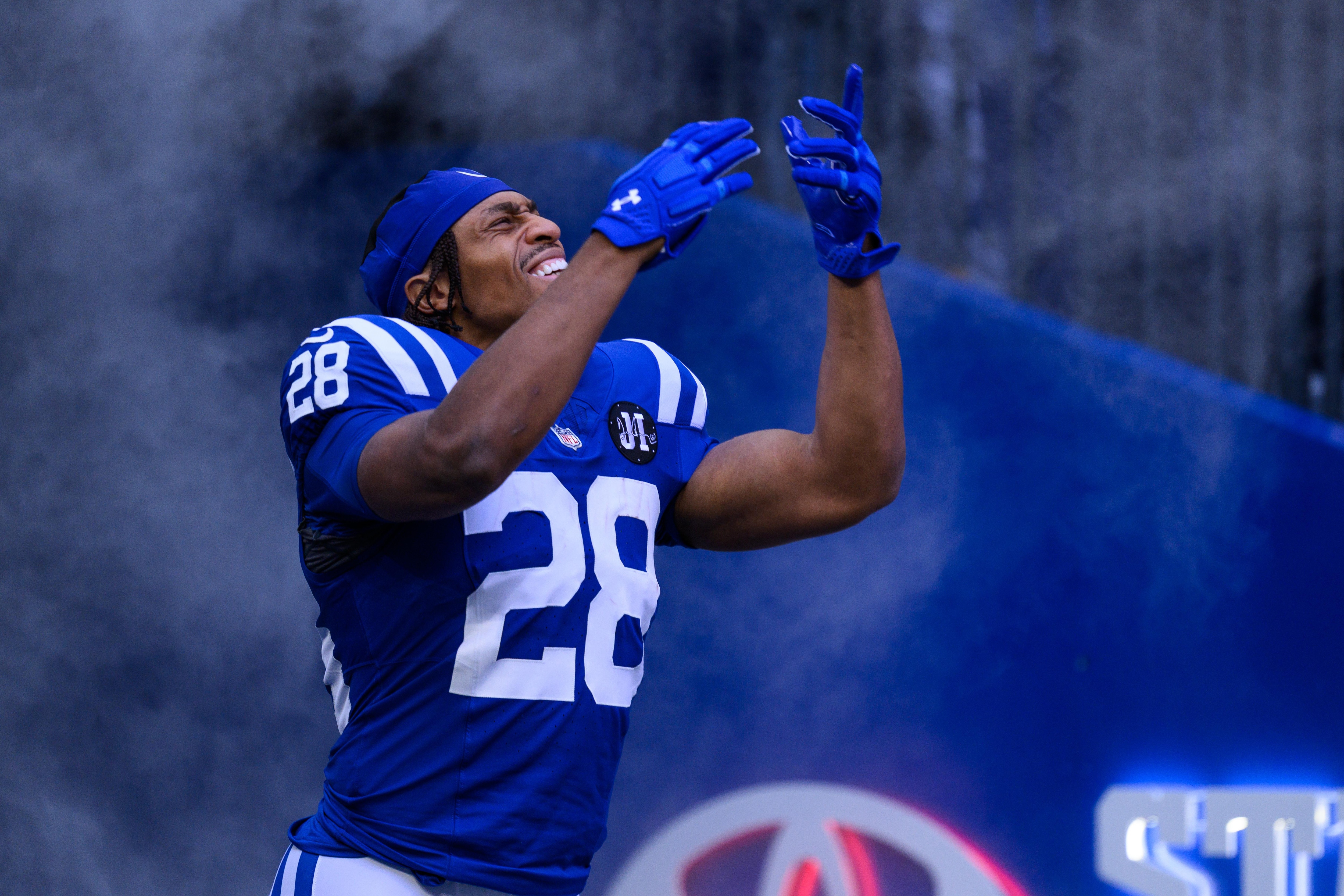 Cardinals Colts Football