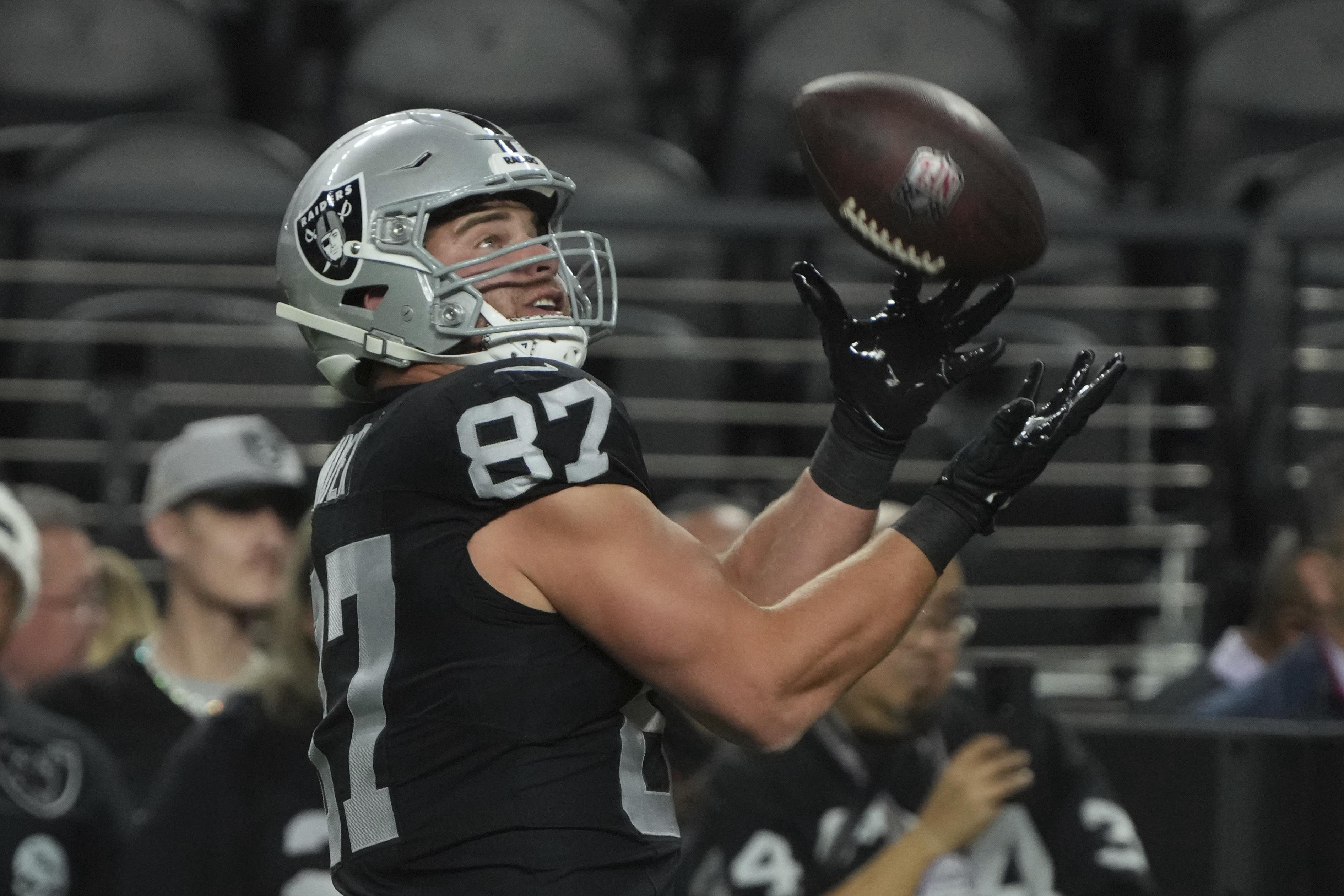 Falcons Raiders Football