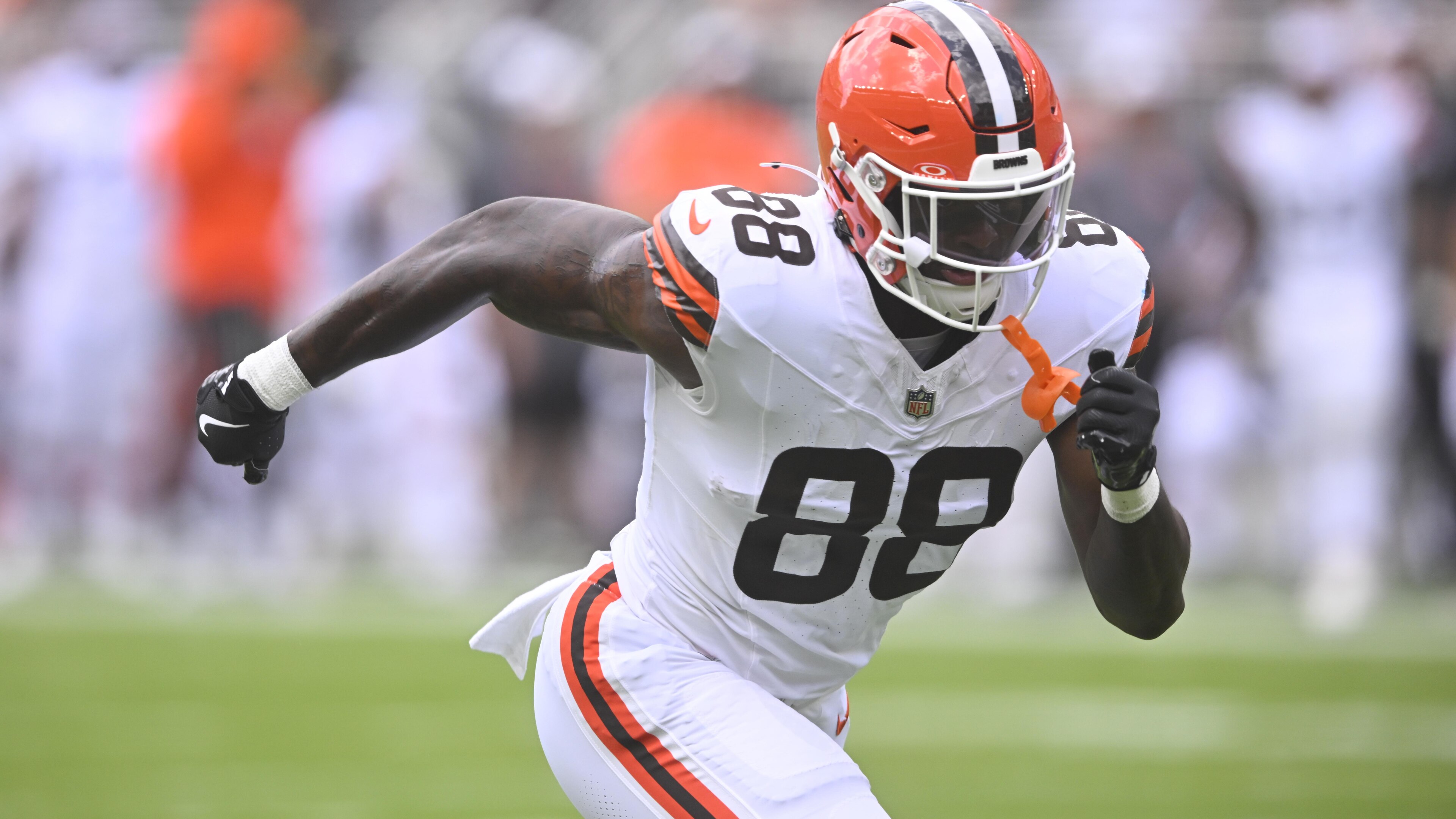 Rams Browns Football