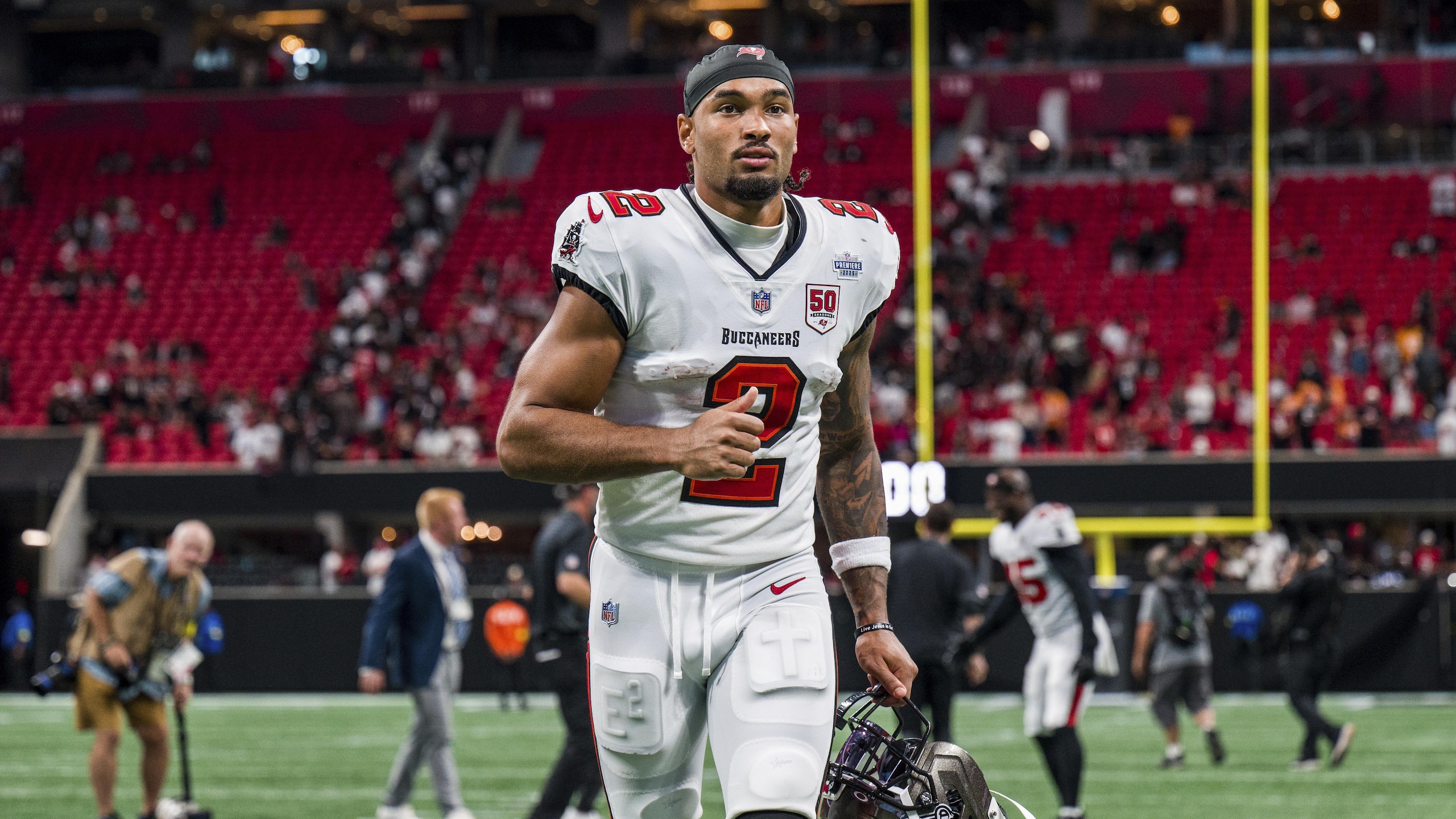 Buccaneers Falcons Football