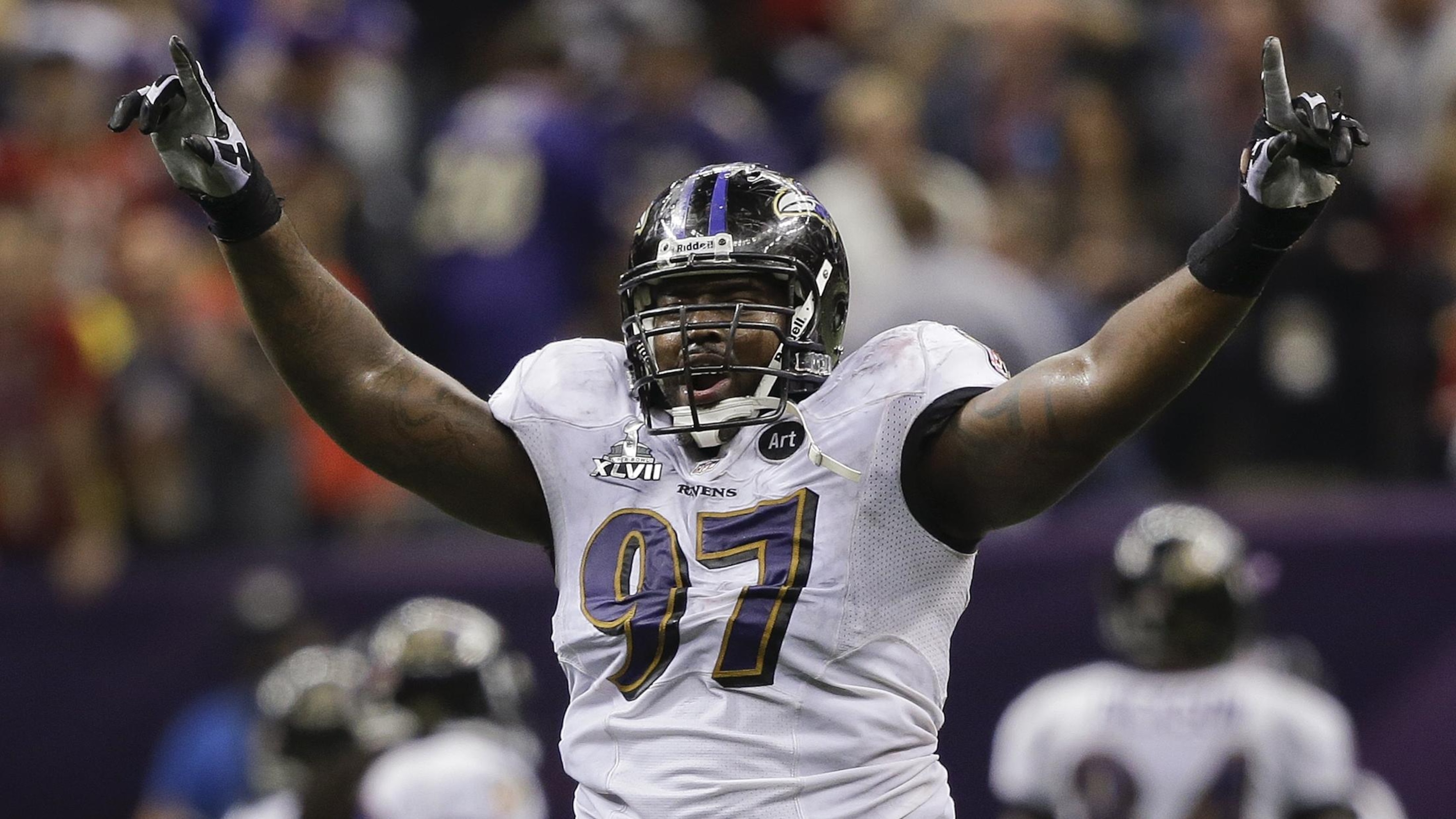 Arthur Jones, Brother of Jon, Chandler, Dies at 39, Won NFL Super Bowl 47 with Ravens
