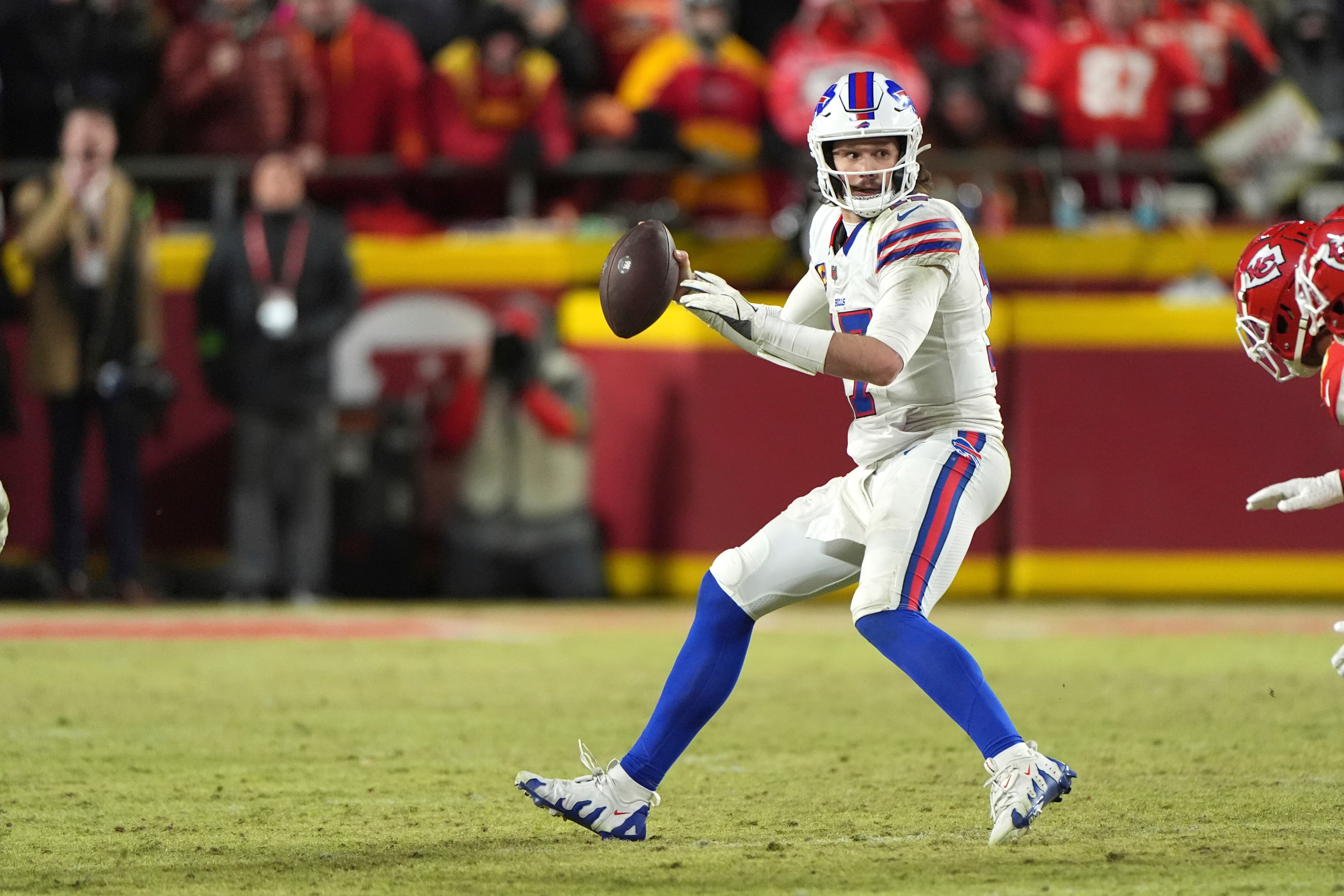 Super Bowl Honors Football