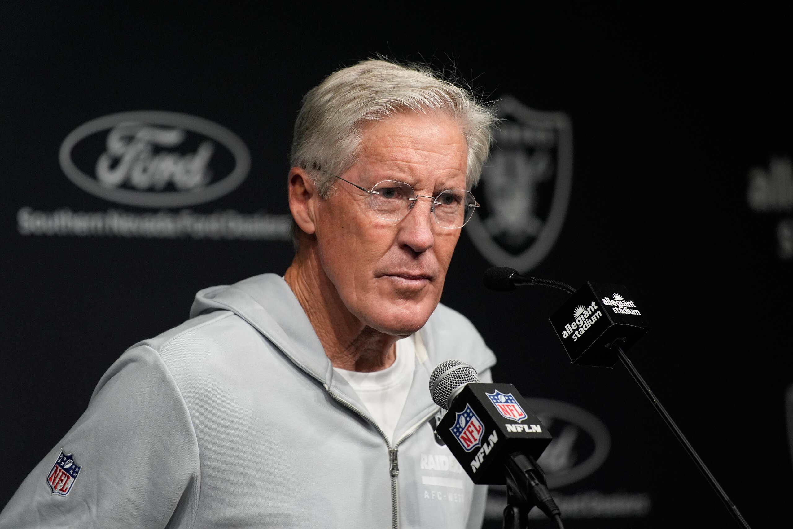 Chiefs Raiders Football