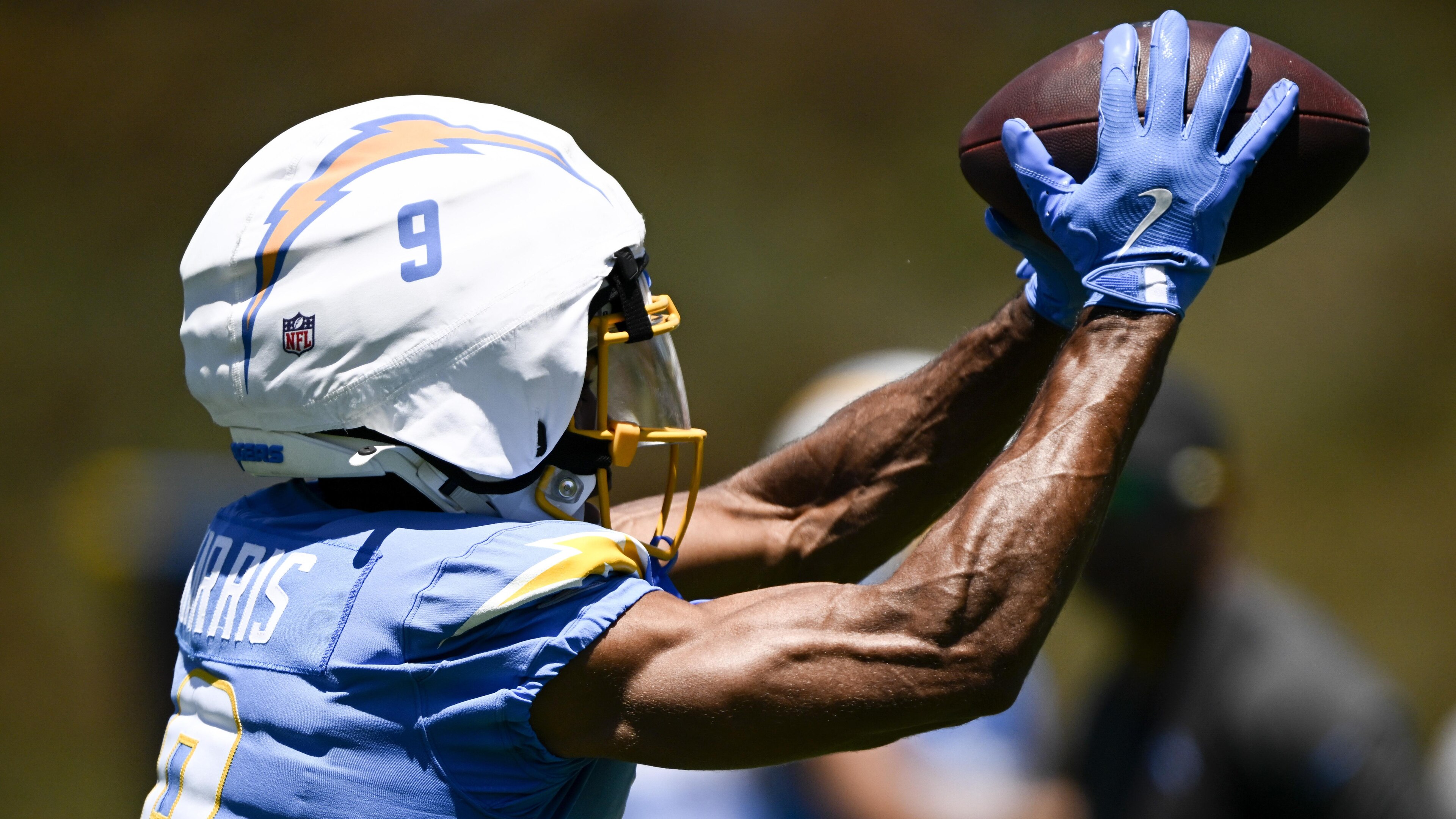Chargers Camp Football