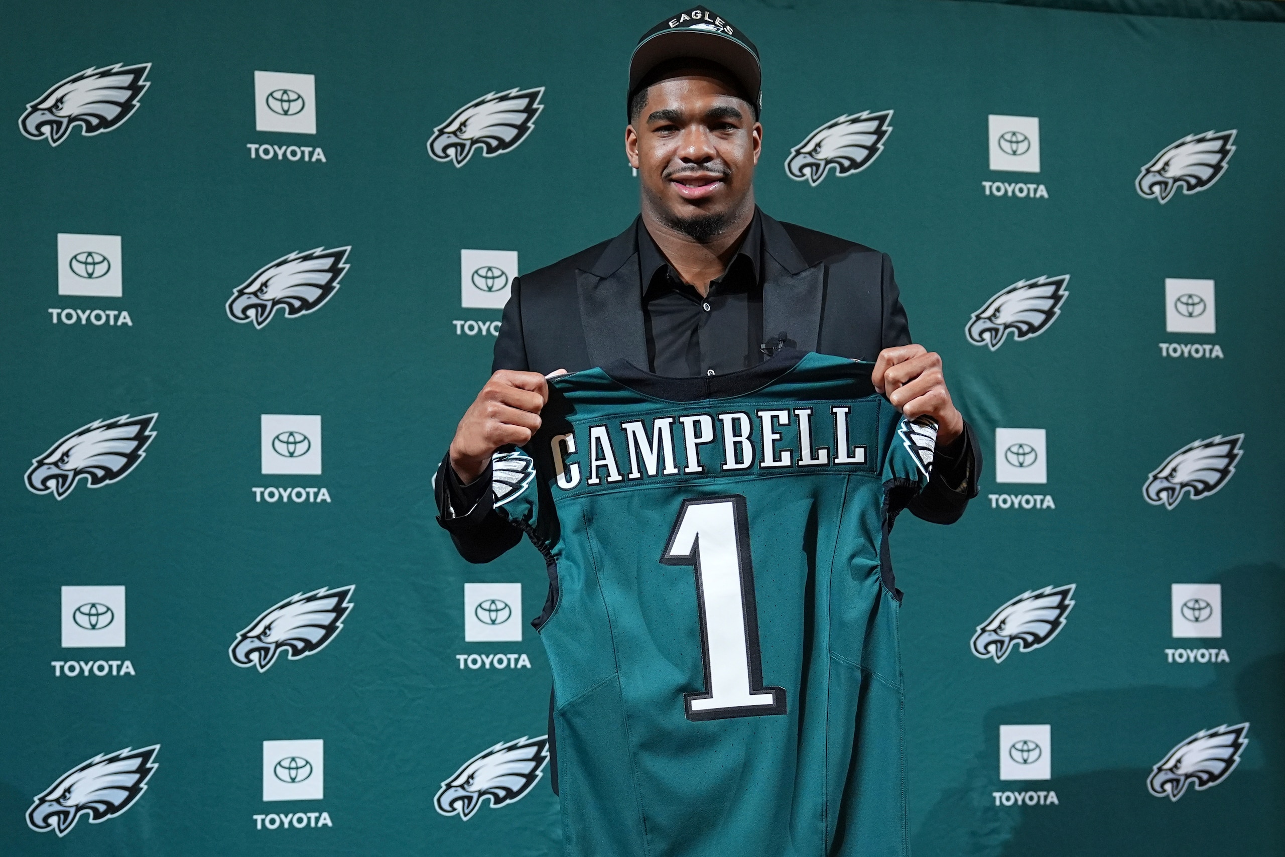 Eagles Draft Football