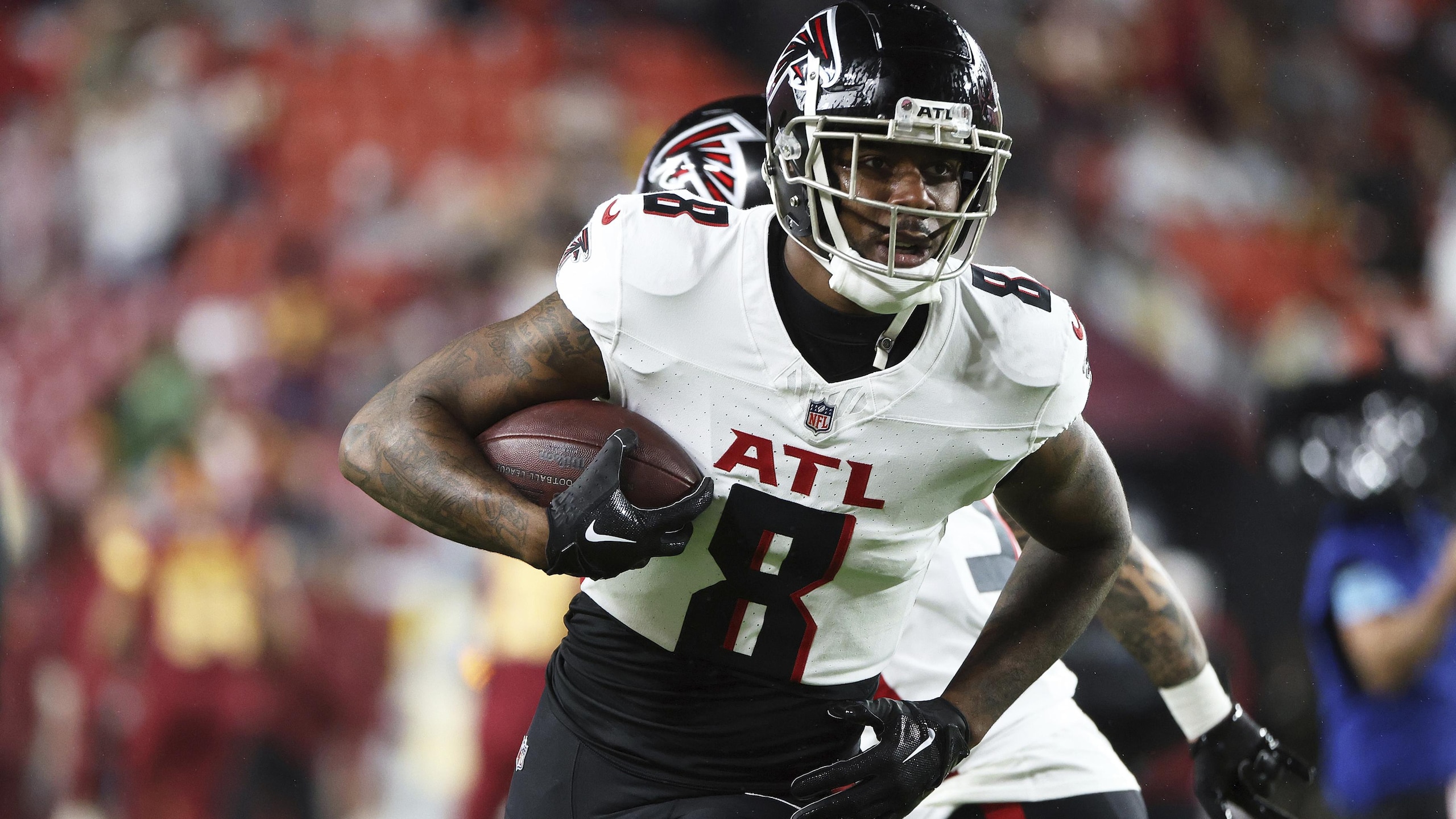 Falcons Commanders Football