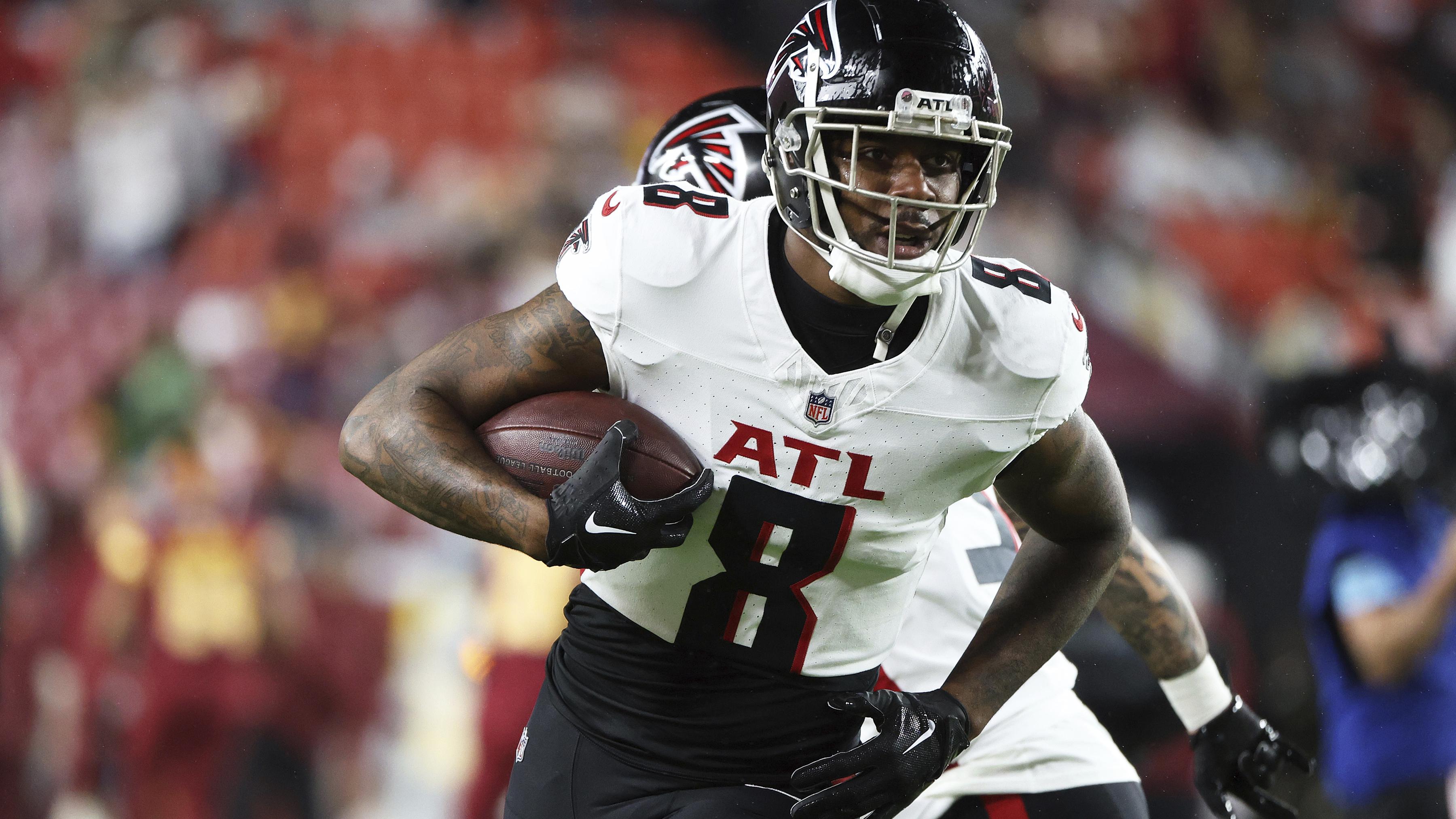 Falcons Commanders Football