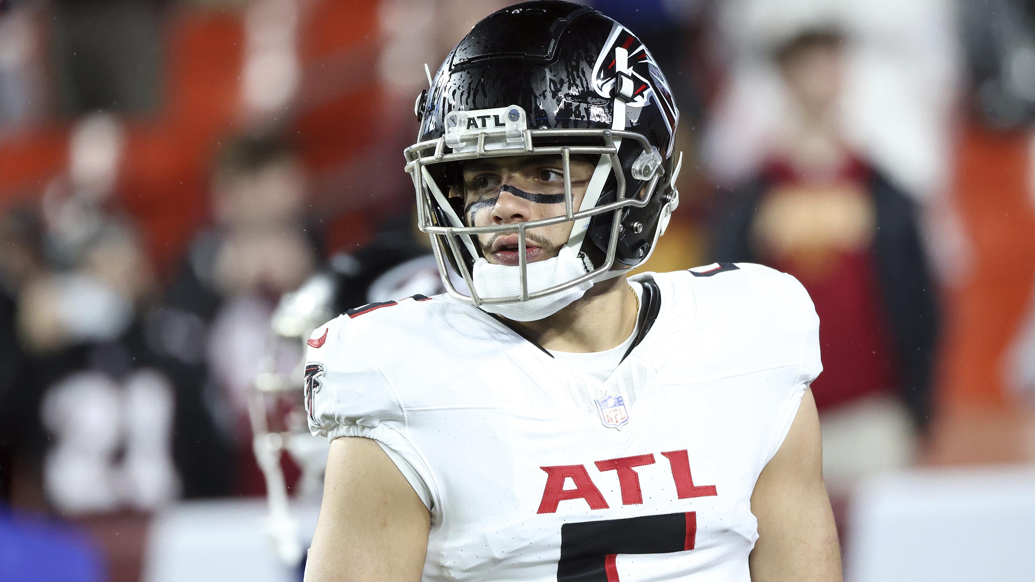 Falcons Commanders Football