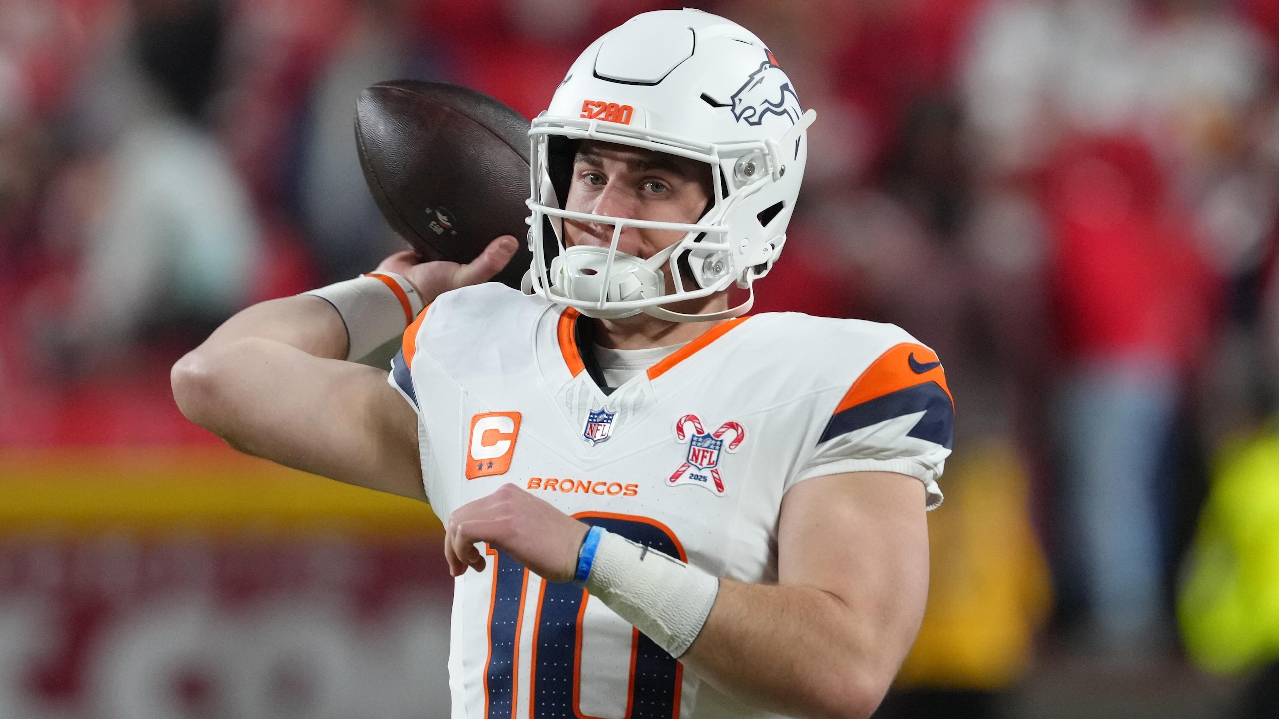 Broncos Chiefs Football