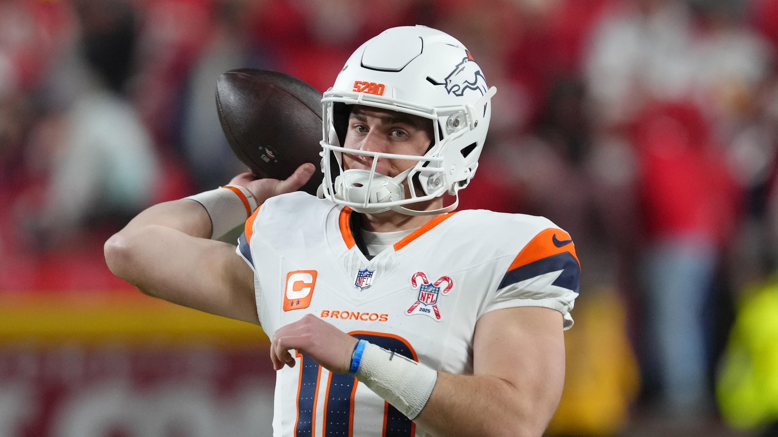 Broncos Chiefs Football