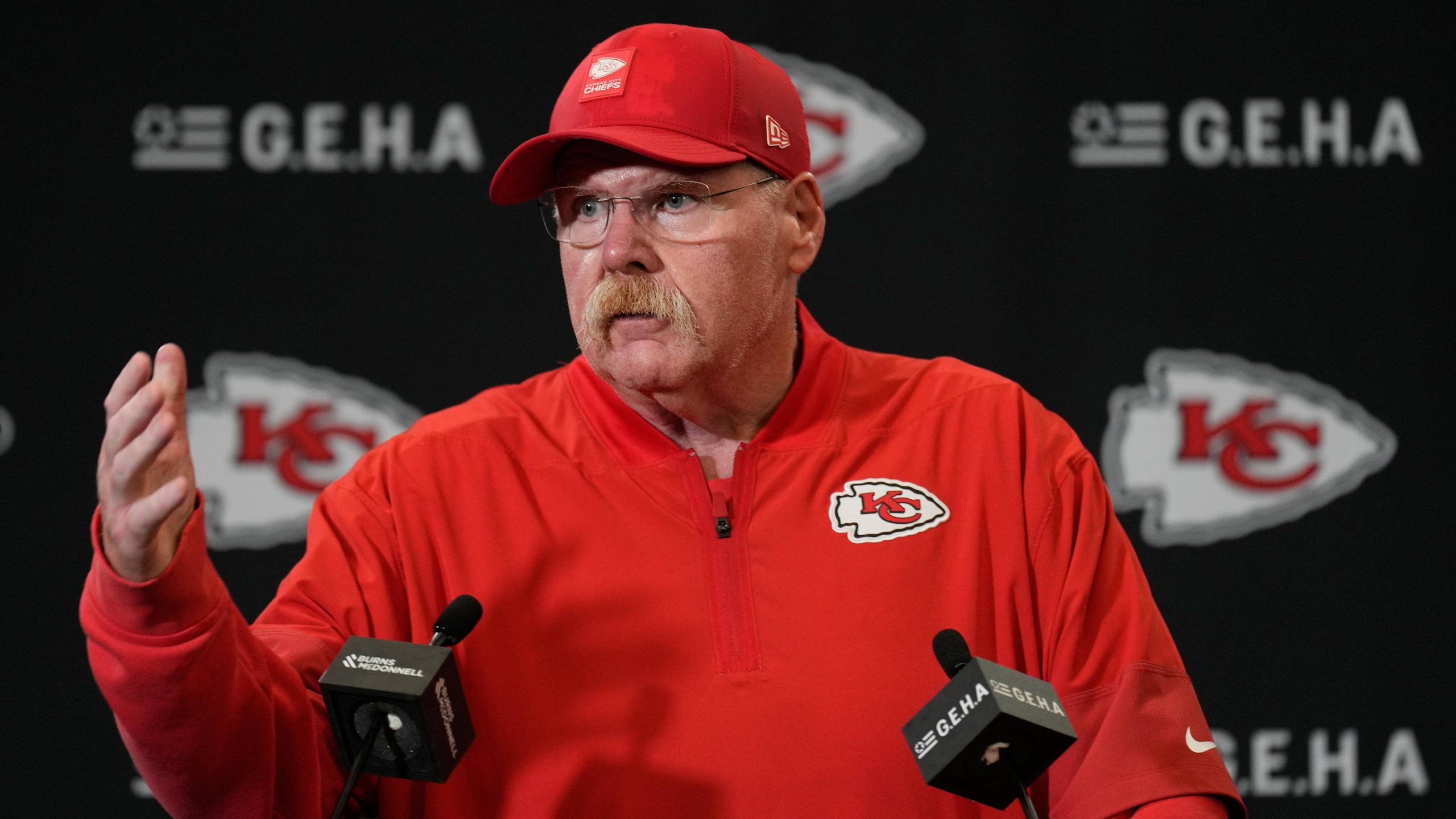 Broncos Chiefs Football