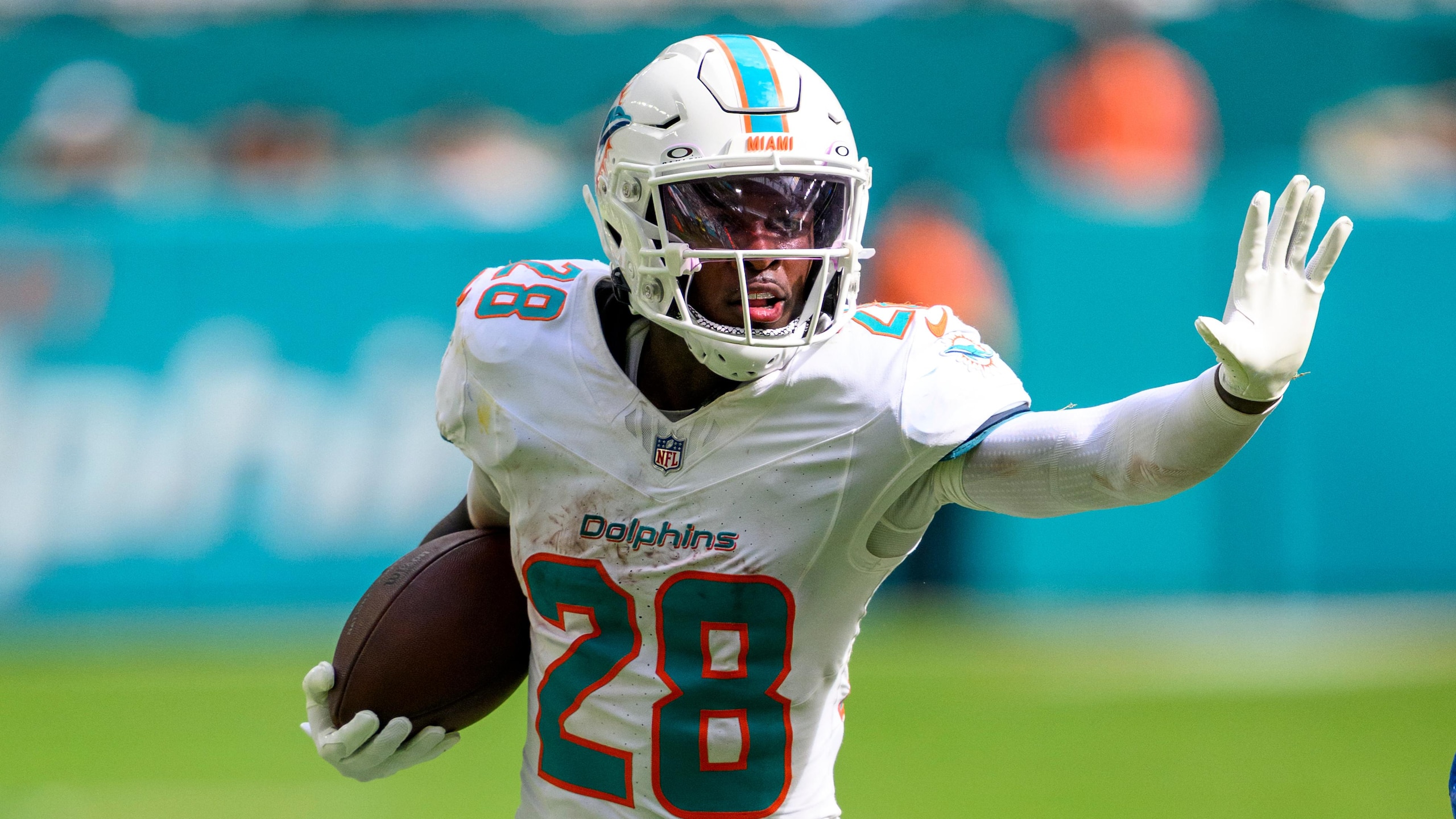 Chargers Dolphins Football