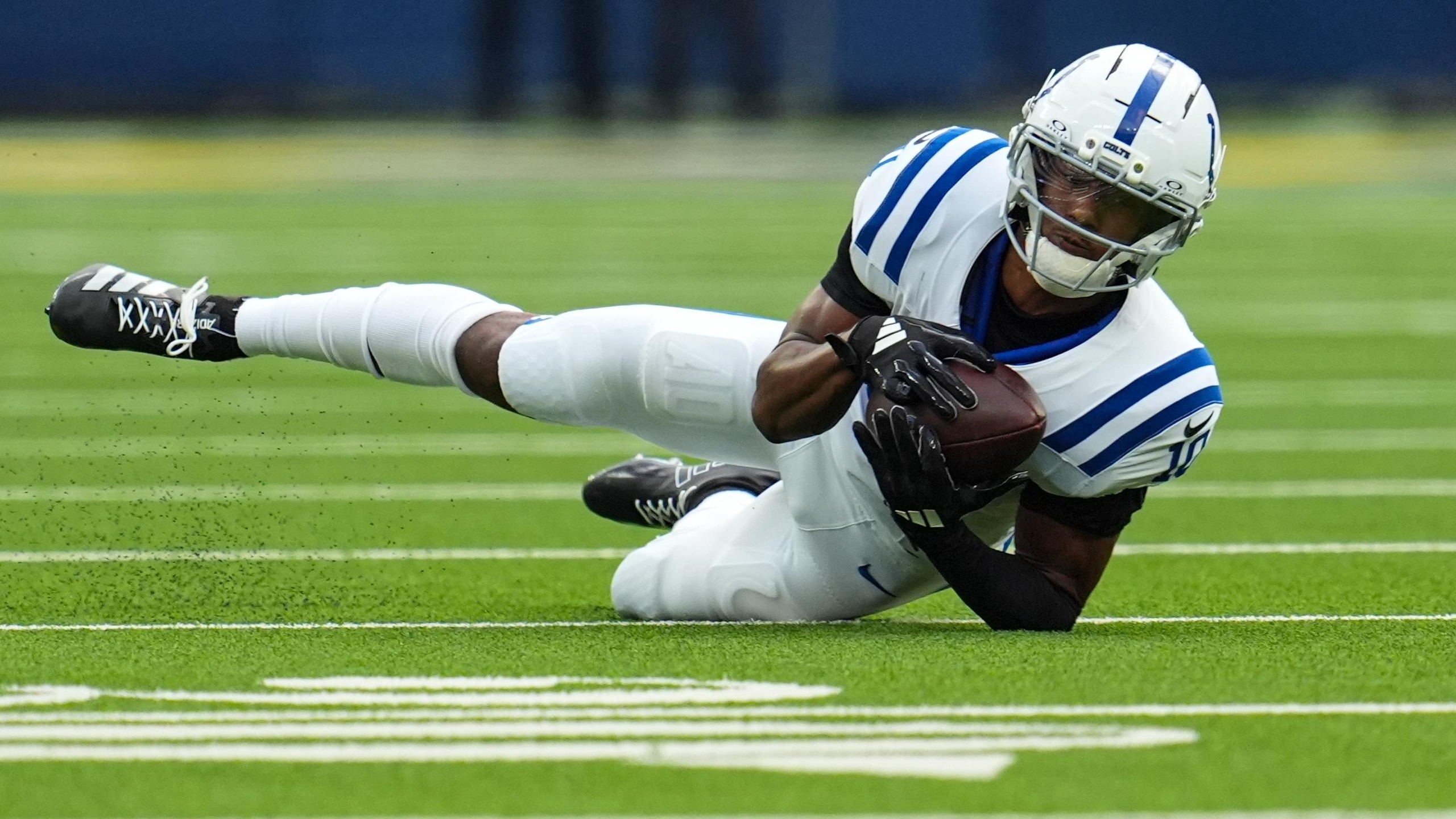 Colts Rams Football
