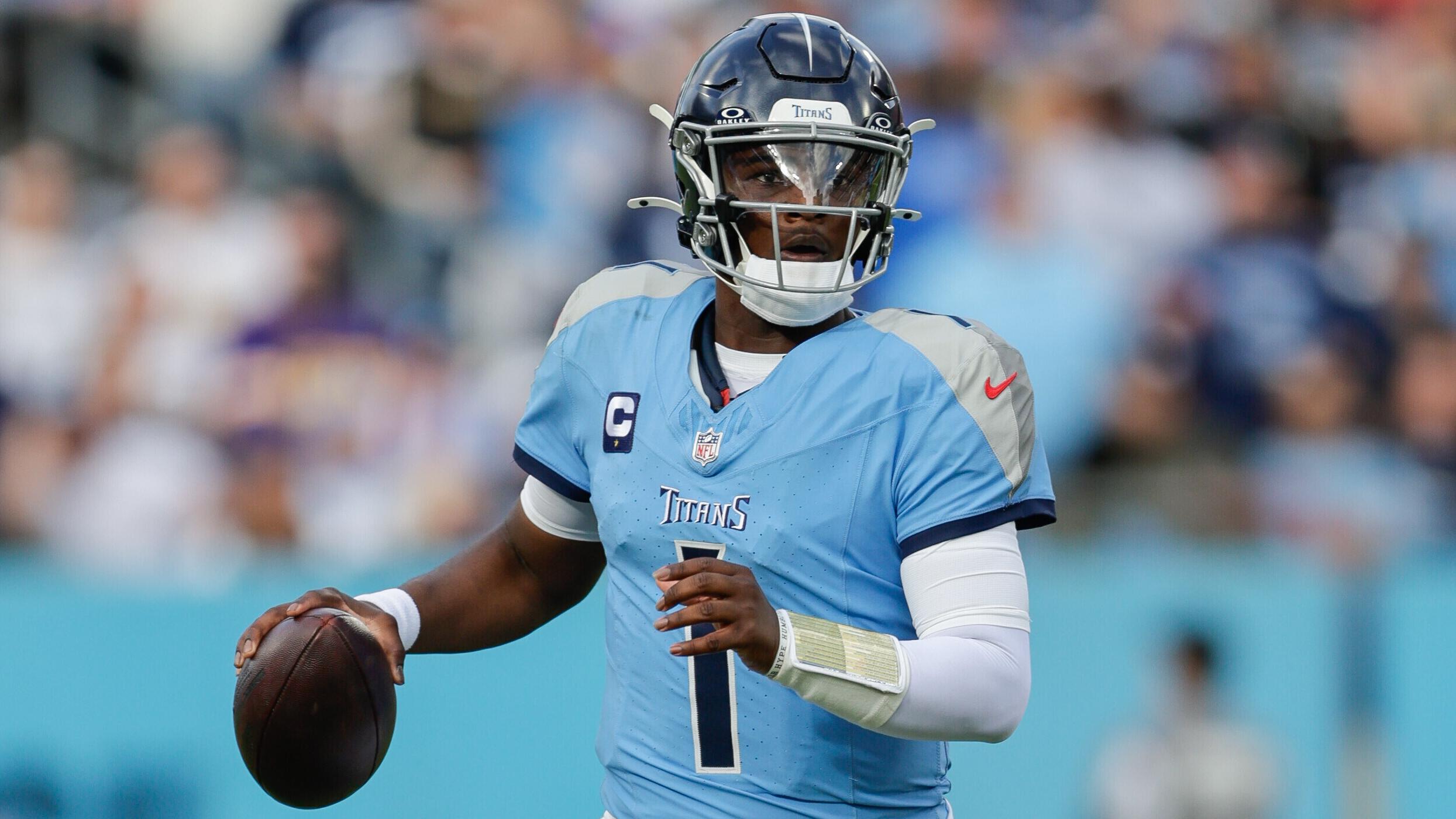 Saints Titans Football