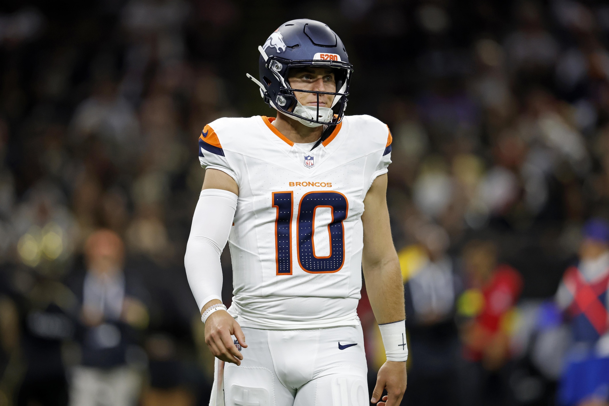 Broncos Saints Football