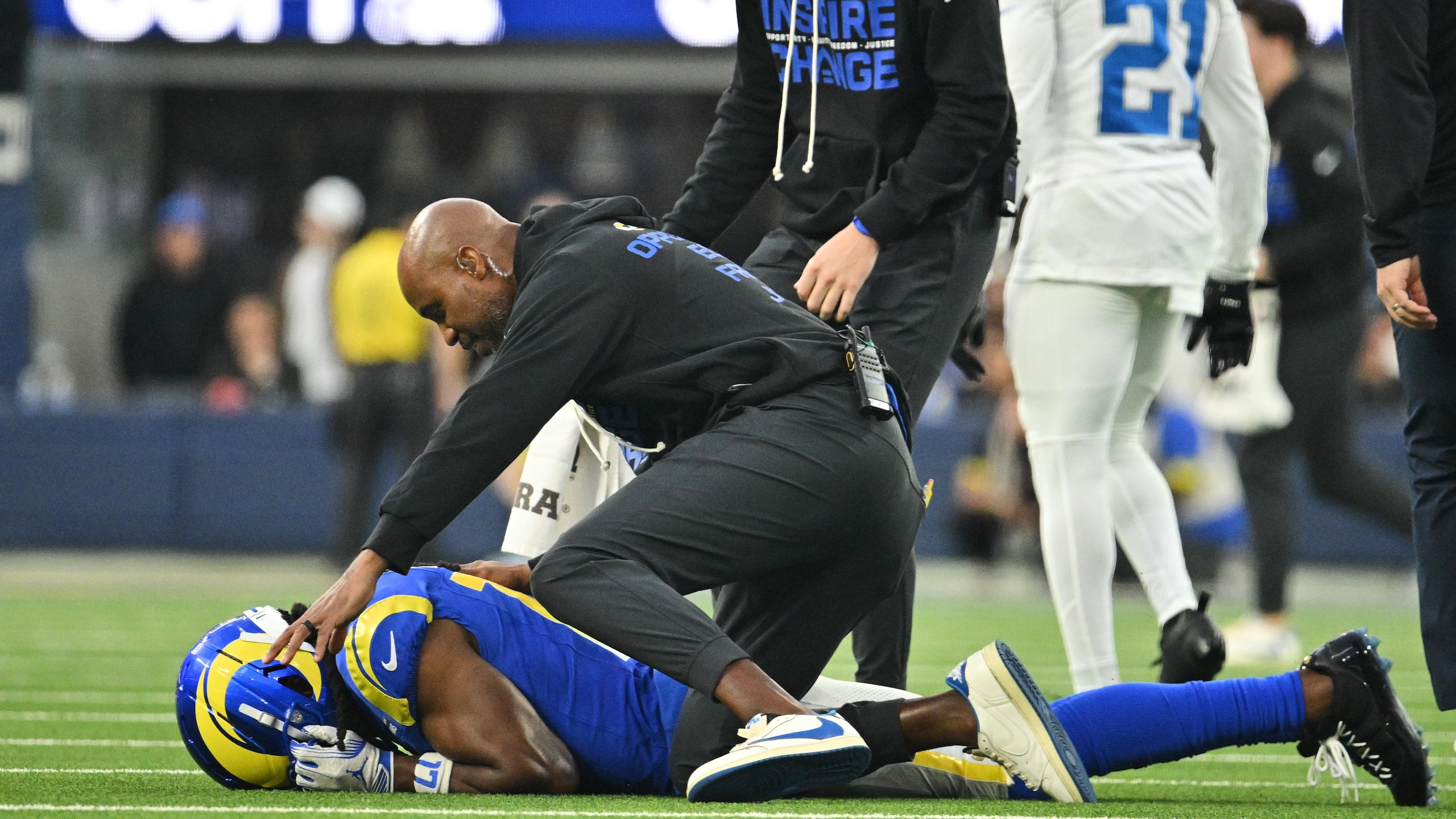 Lions Rams Football