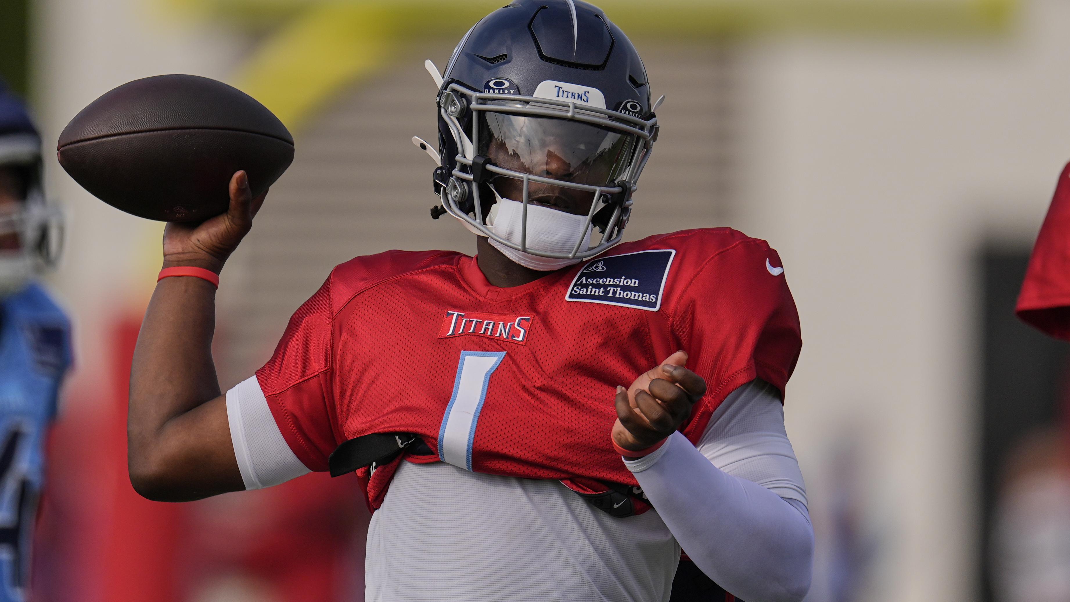 Titans Camp Football