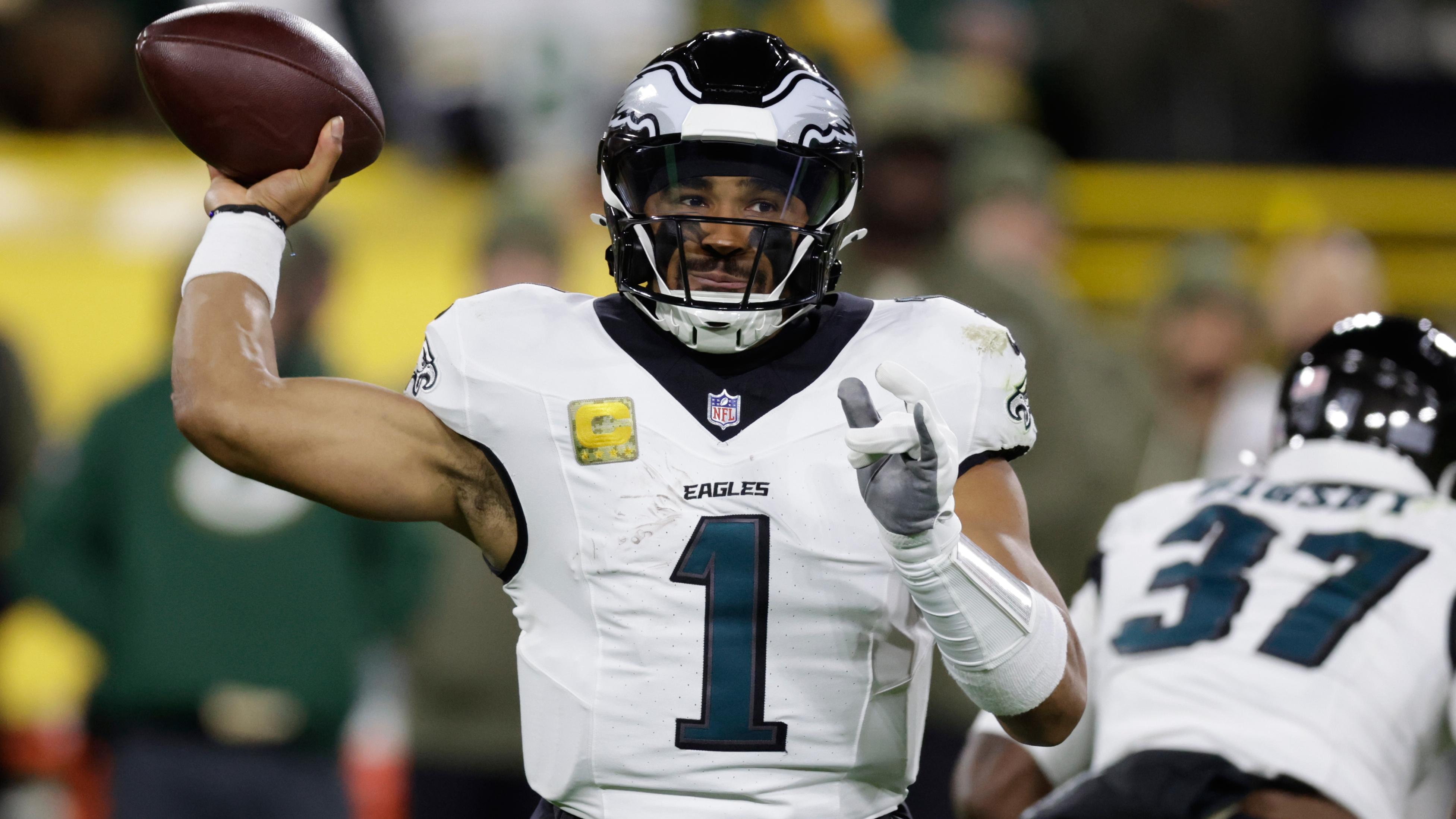 Eagles Packers Football