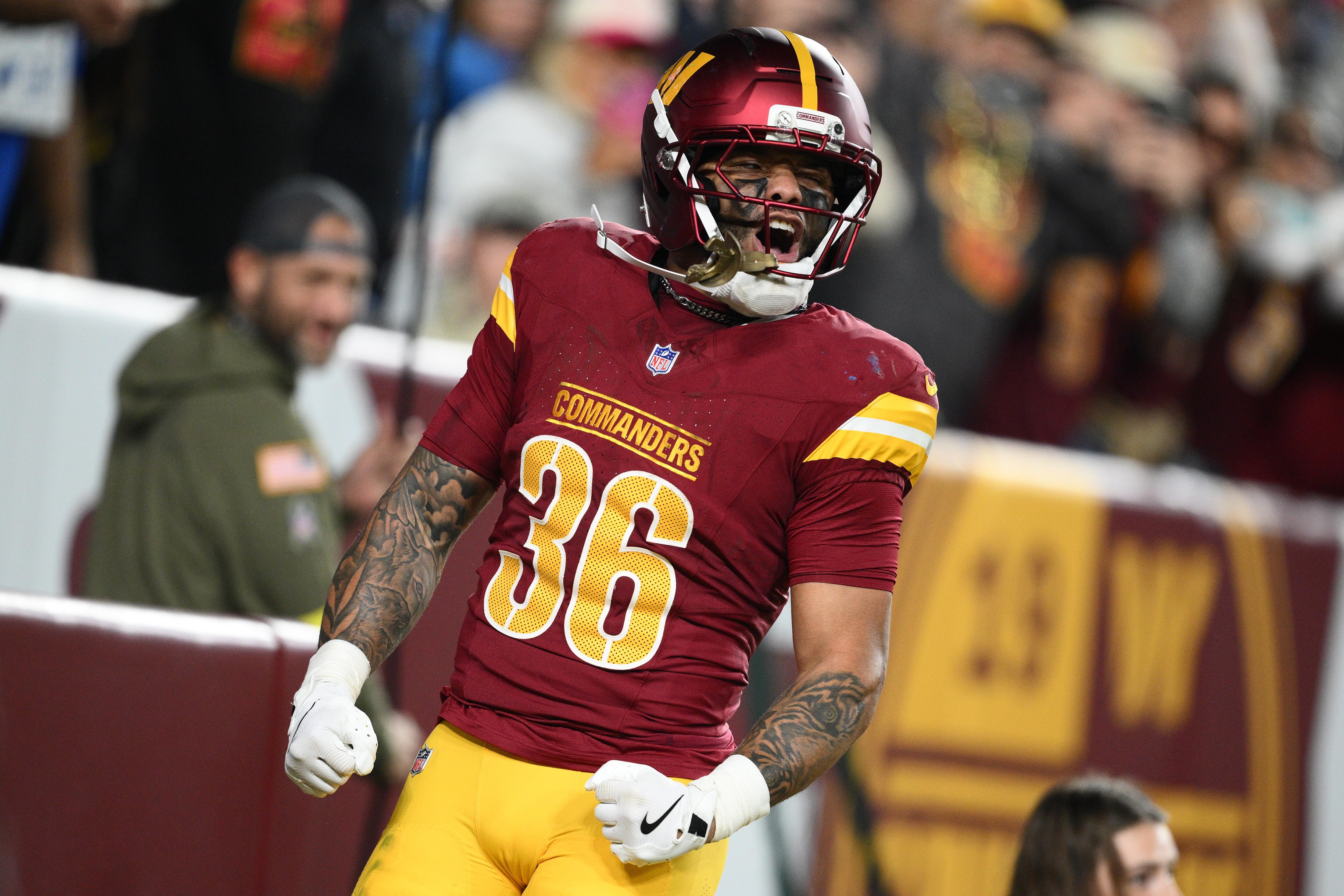 Lions Commanders Football