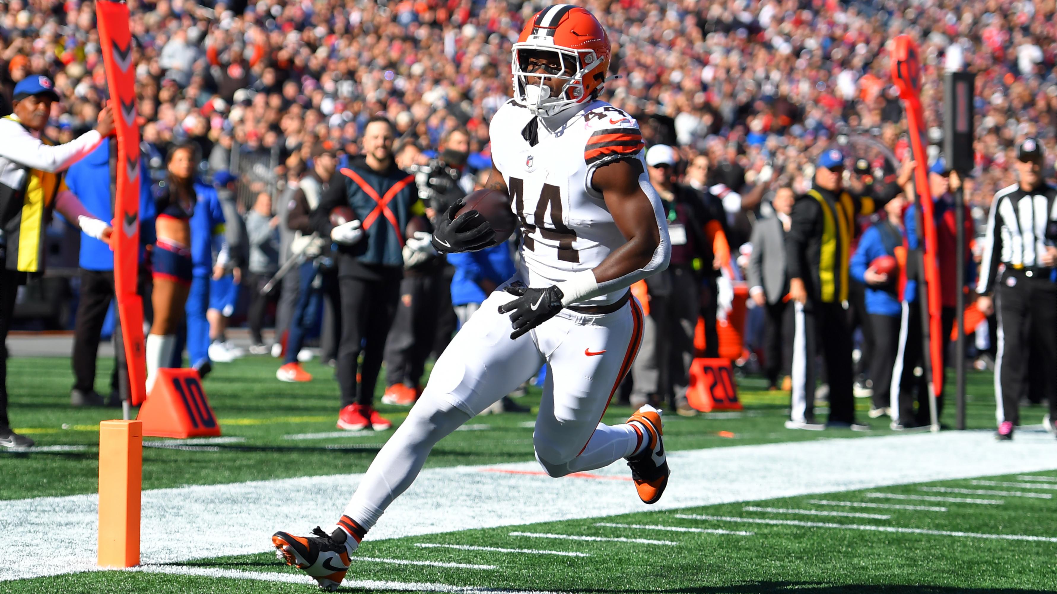 Browns Patriots Football